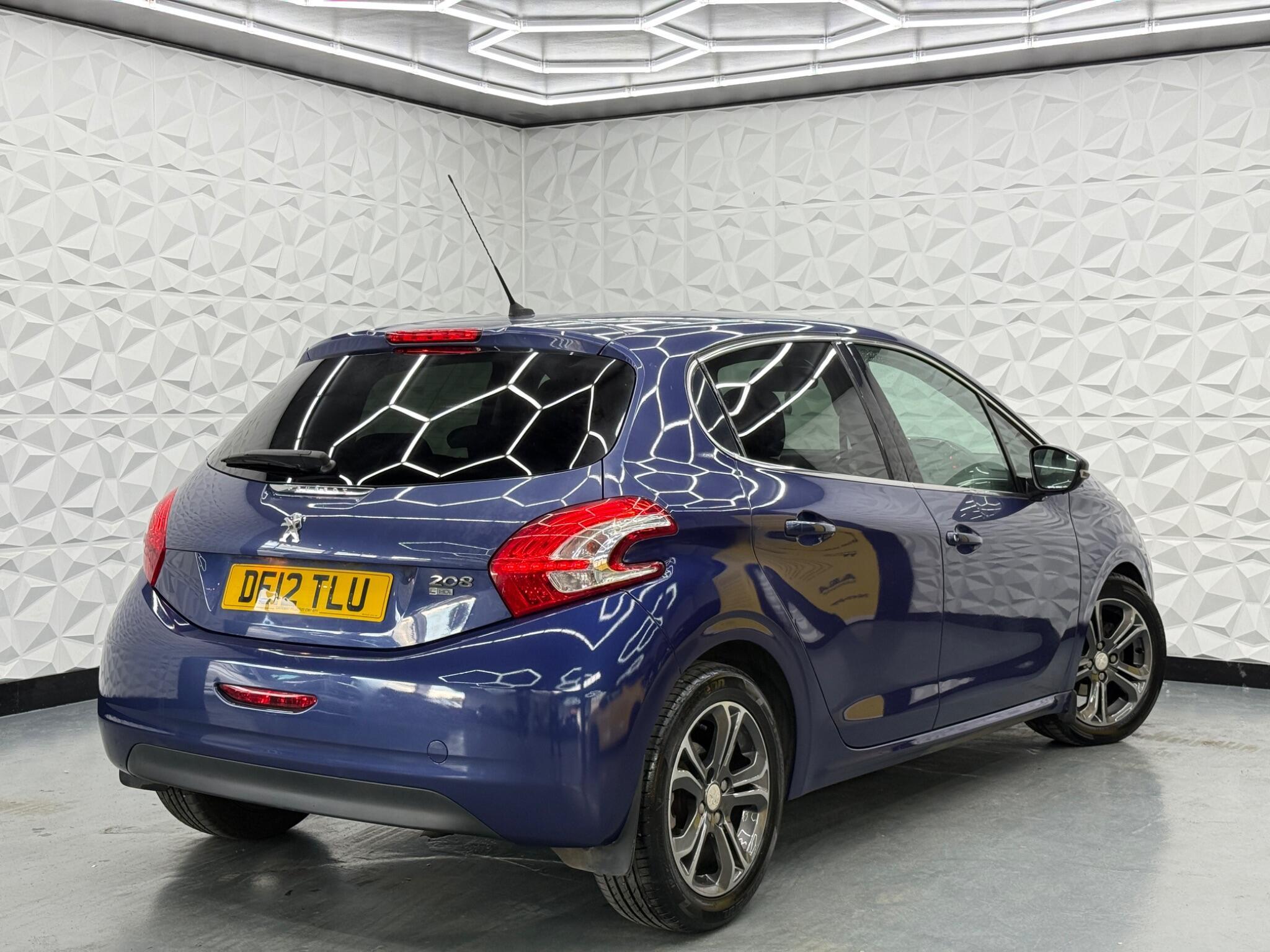 Peugeot 208 - Image 48