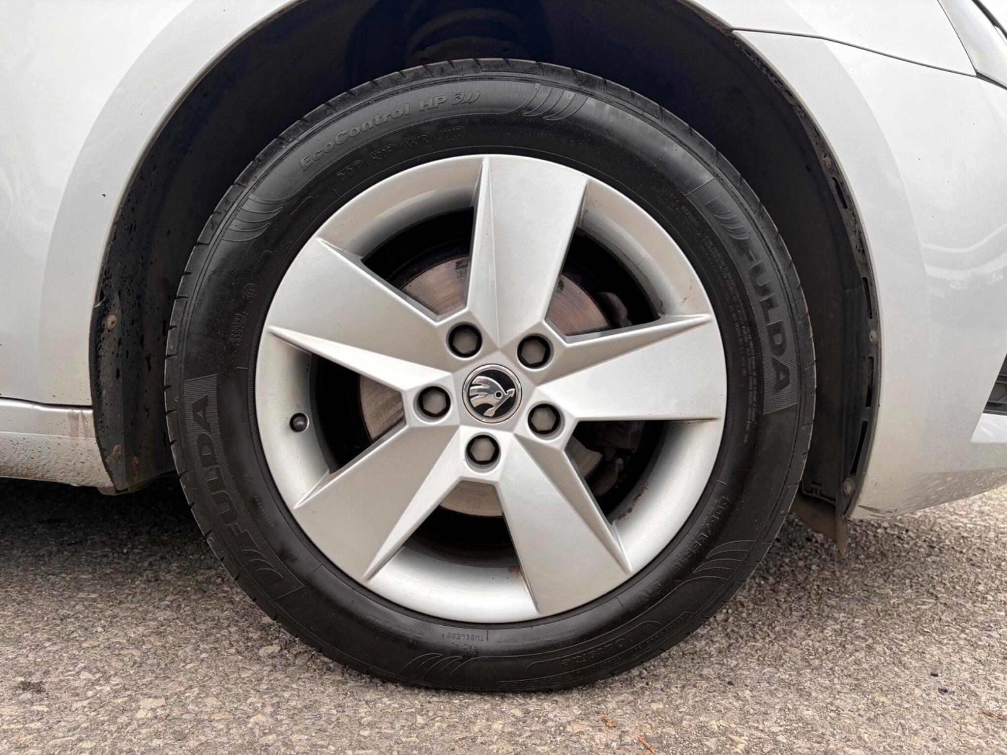 Skoda Octavia - Image 27