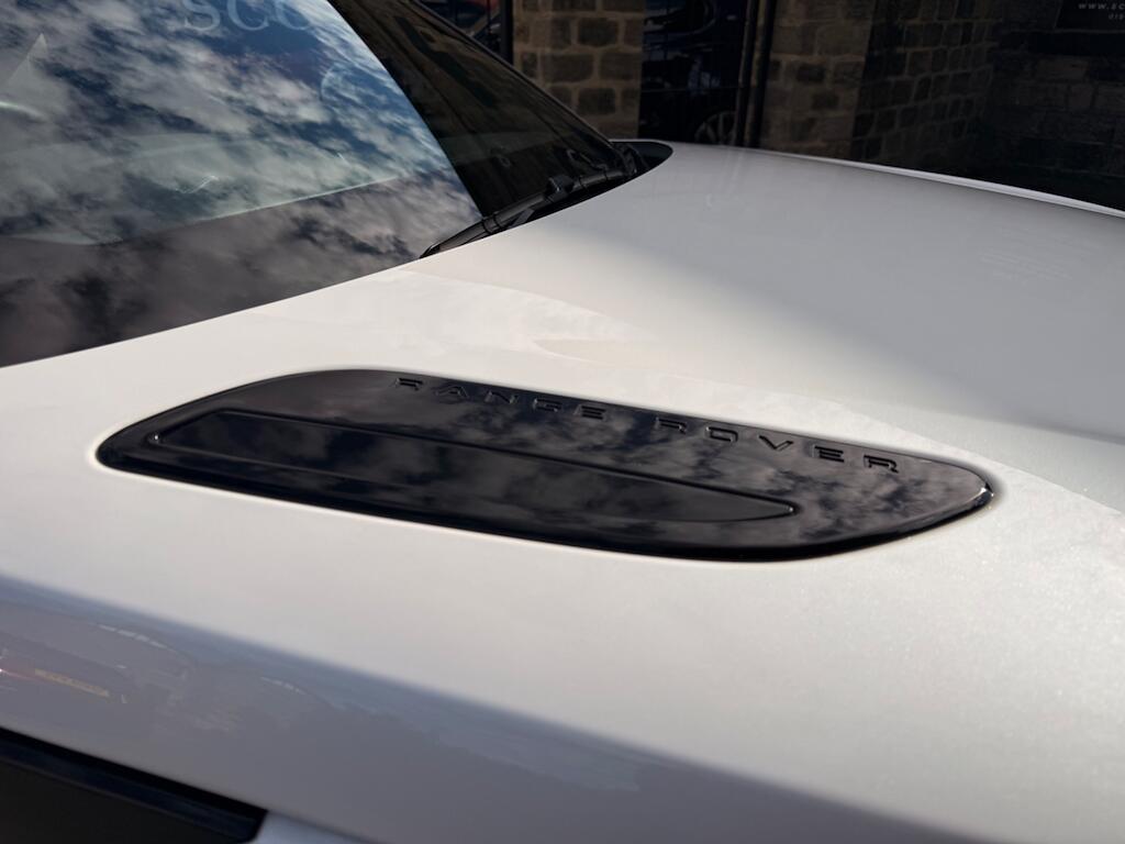 Land Rover Range Rover Velar - Image 16