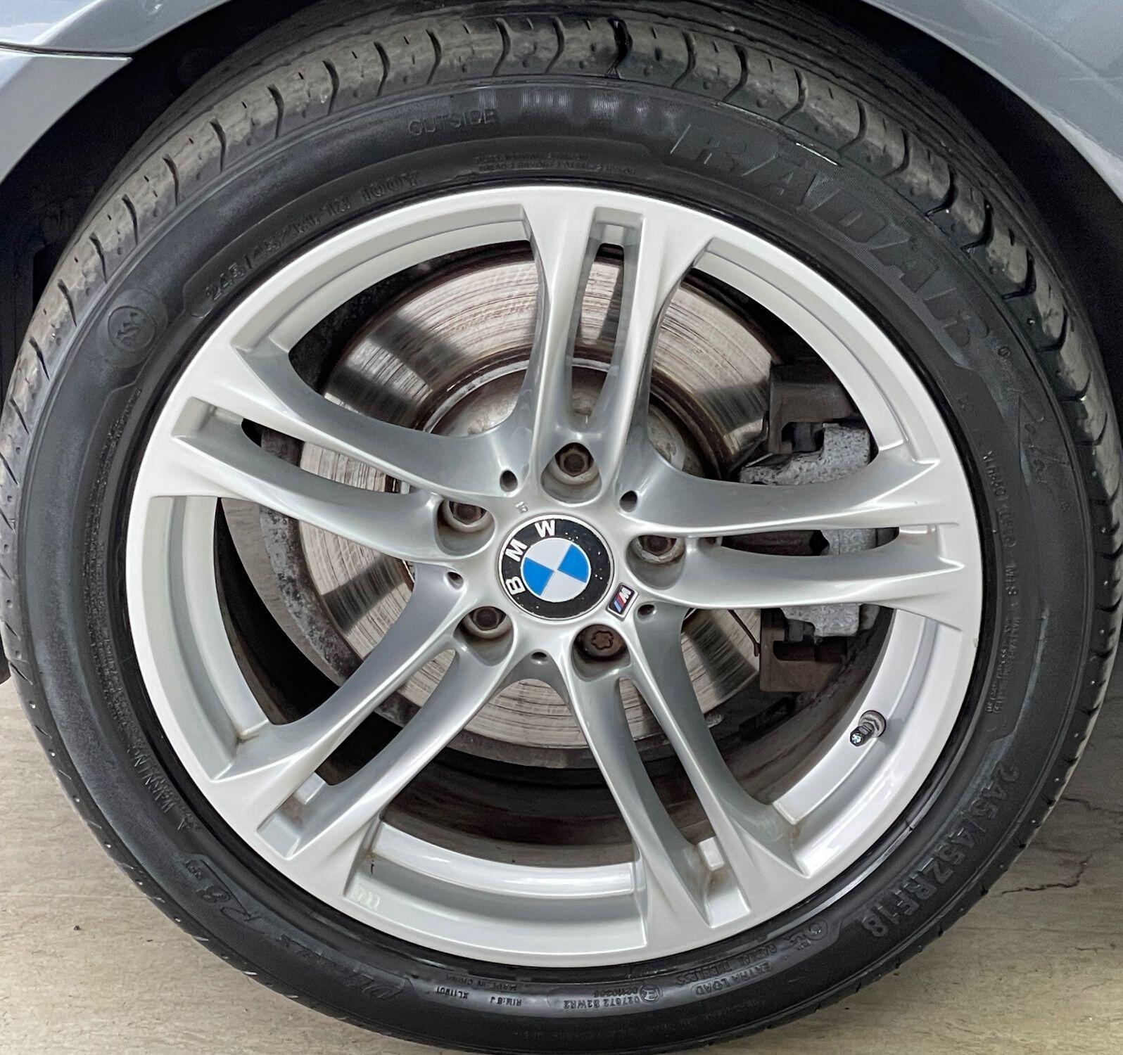 BMW 5 Series - Image 15
