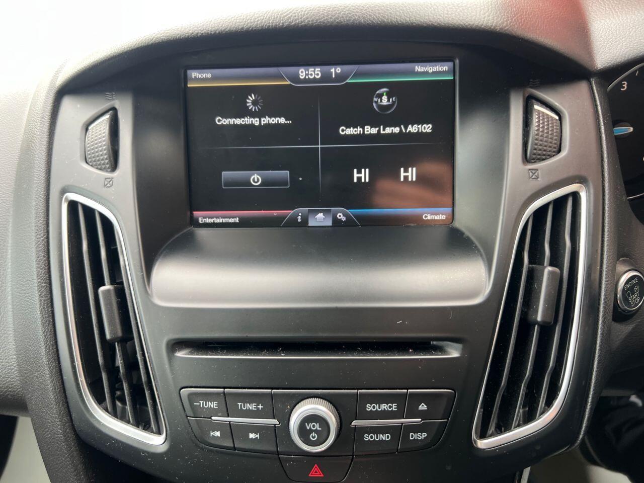 Ford Focus - Image 23