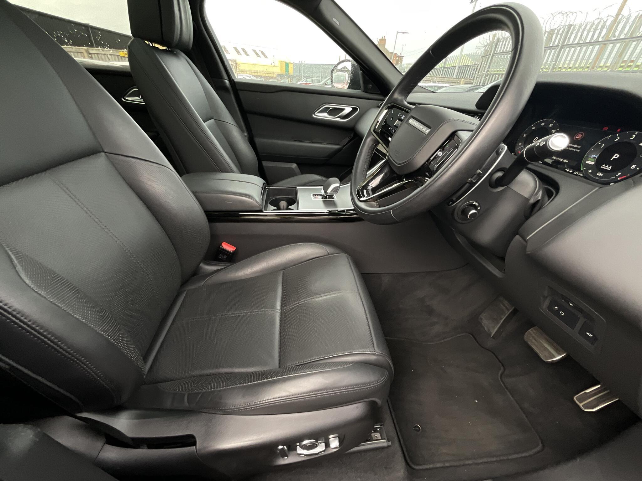 Land Rover Range Rover Velar - Image 9