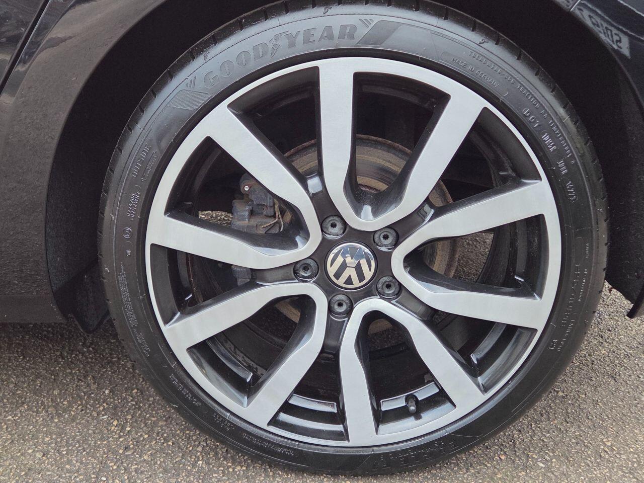 Volkswagen Golf - Image 38