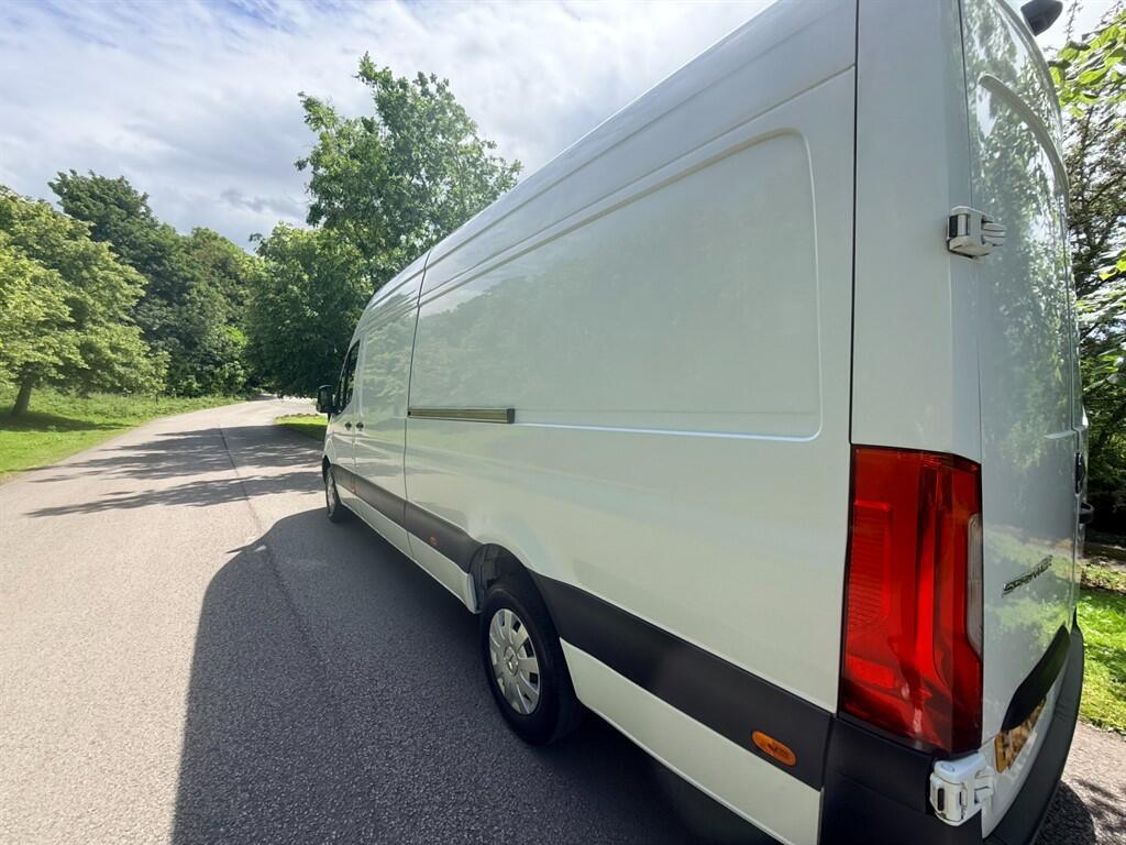 Mercedes Sprinter - Image 4
