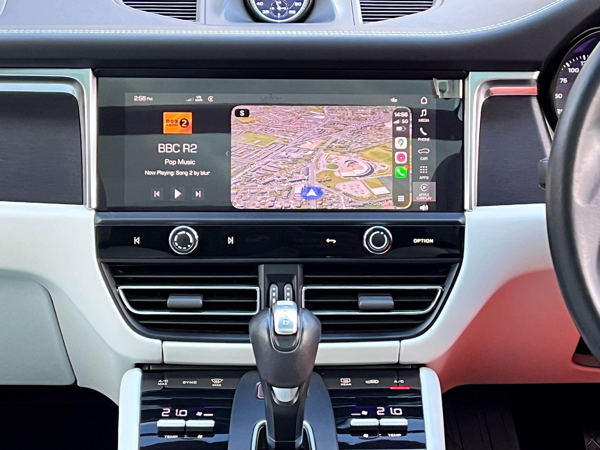 Porsche Macan - Image 13