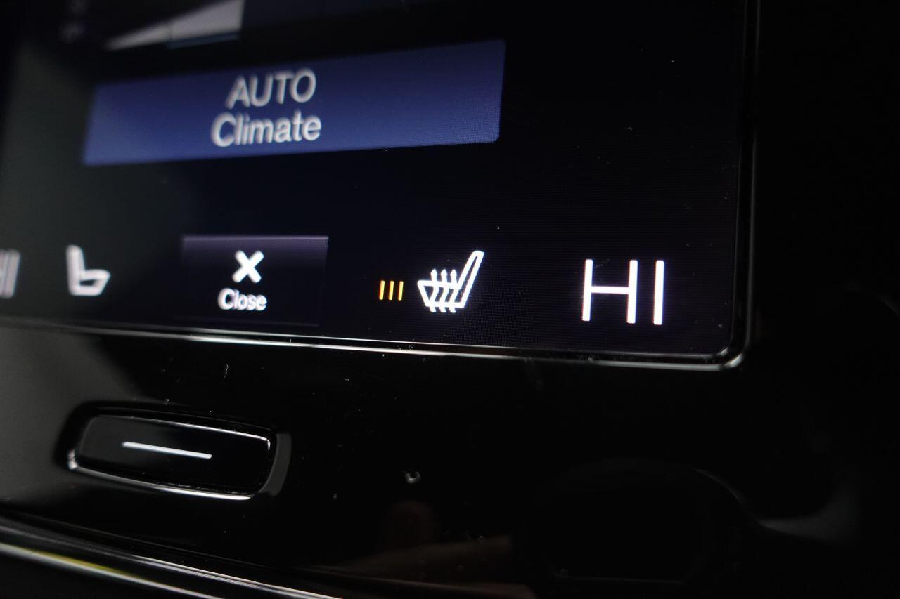 Volvo XC40 - Image 16