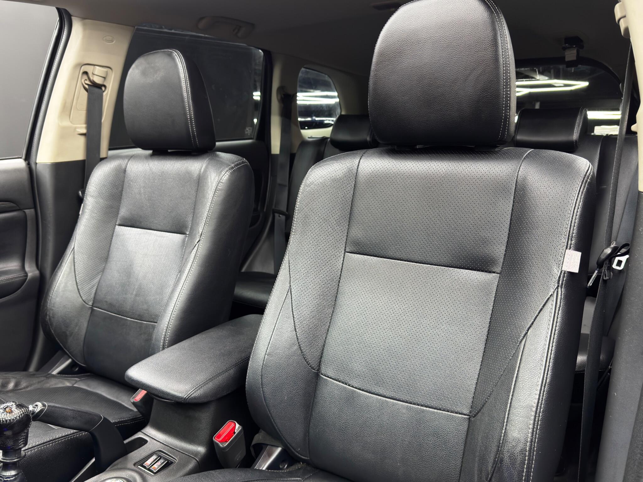 Mitsubishi Outlander - Image 14