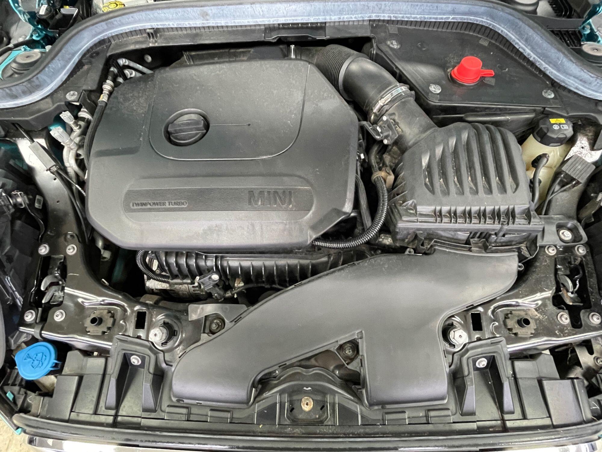 MINI Convertible - Image 26