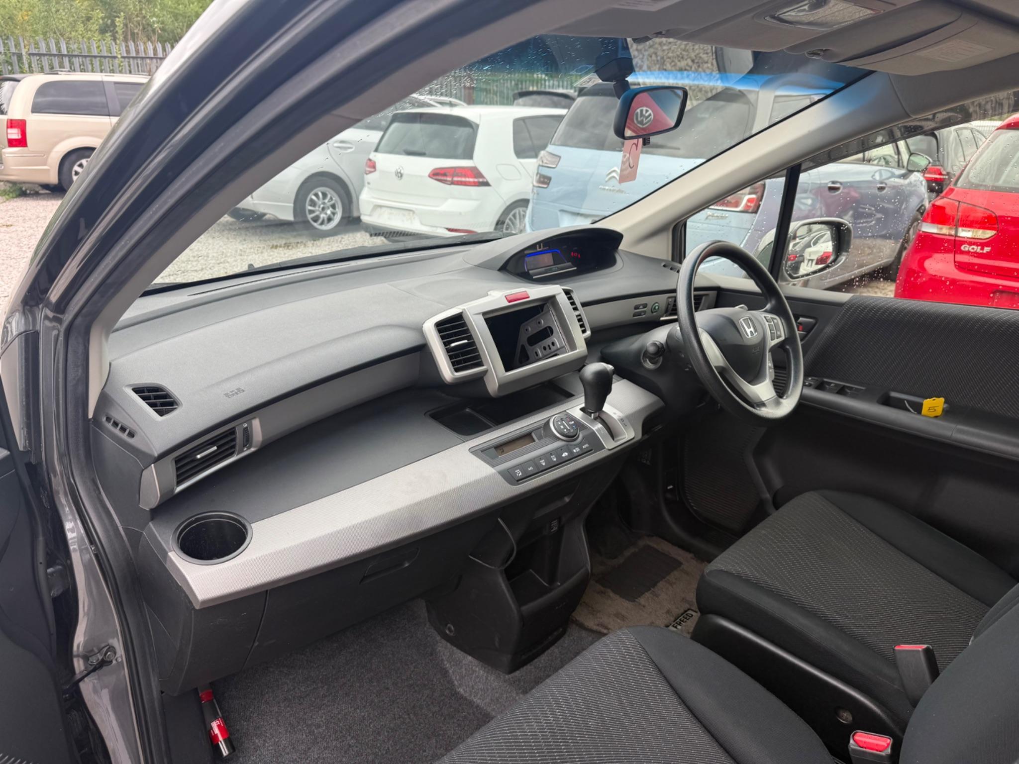 Honda Freed - Image 18