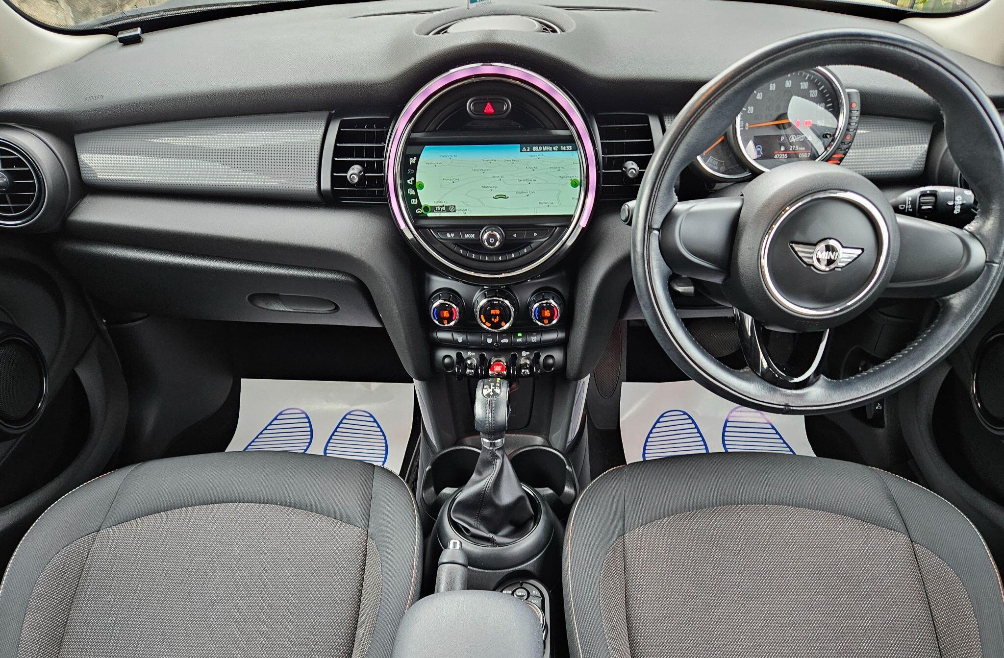 MINI Hatch - Image 9