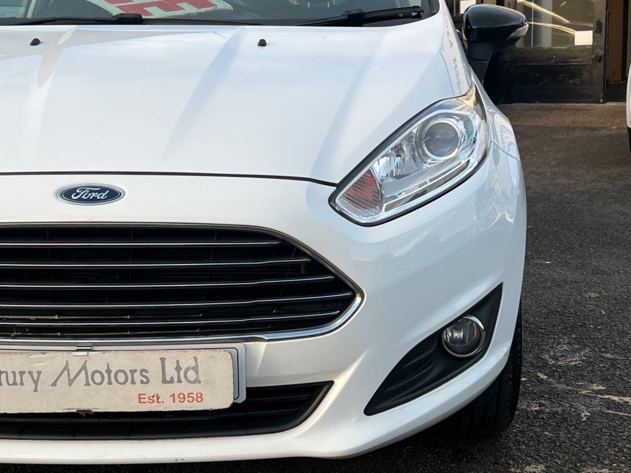 Ford Fiesta - Image 11