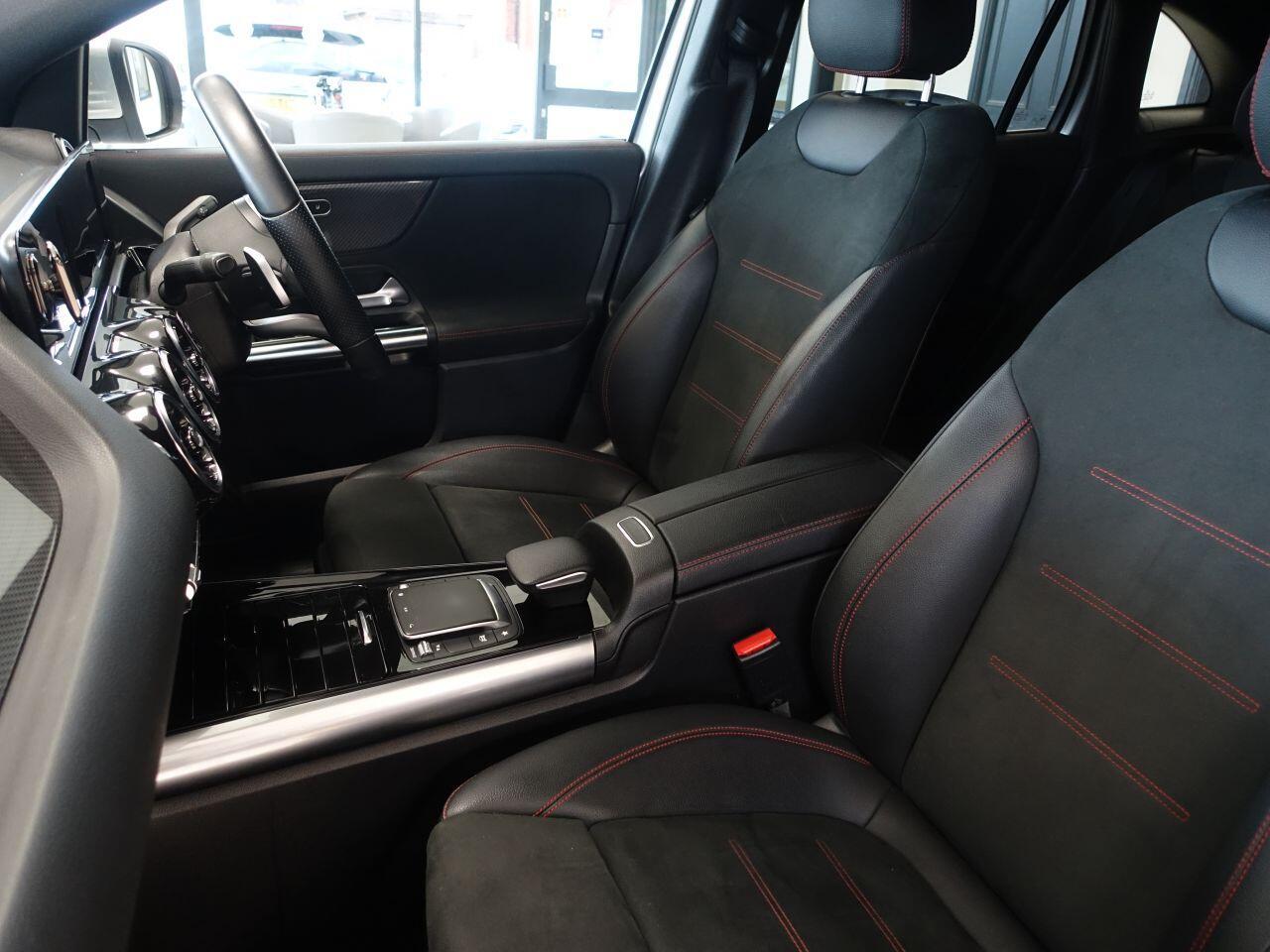 Mercedes-benz GLA - Image 44