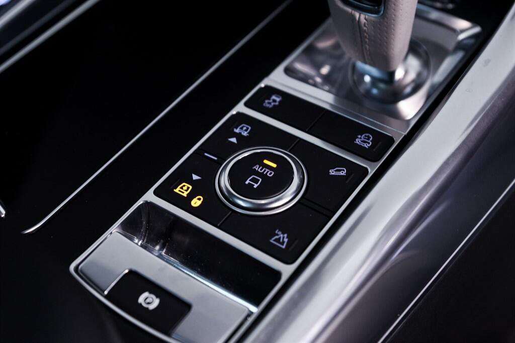 Land Rover RANGE ROVER SPORT - Image 24