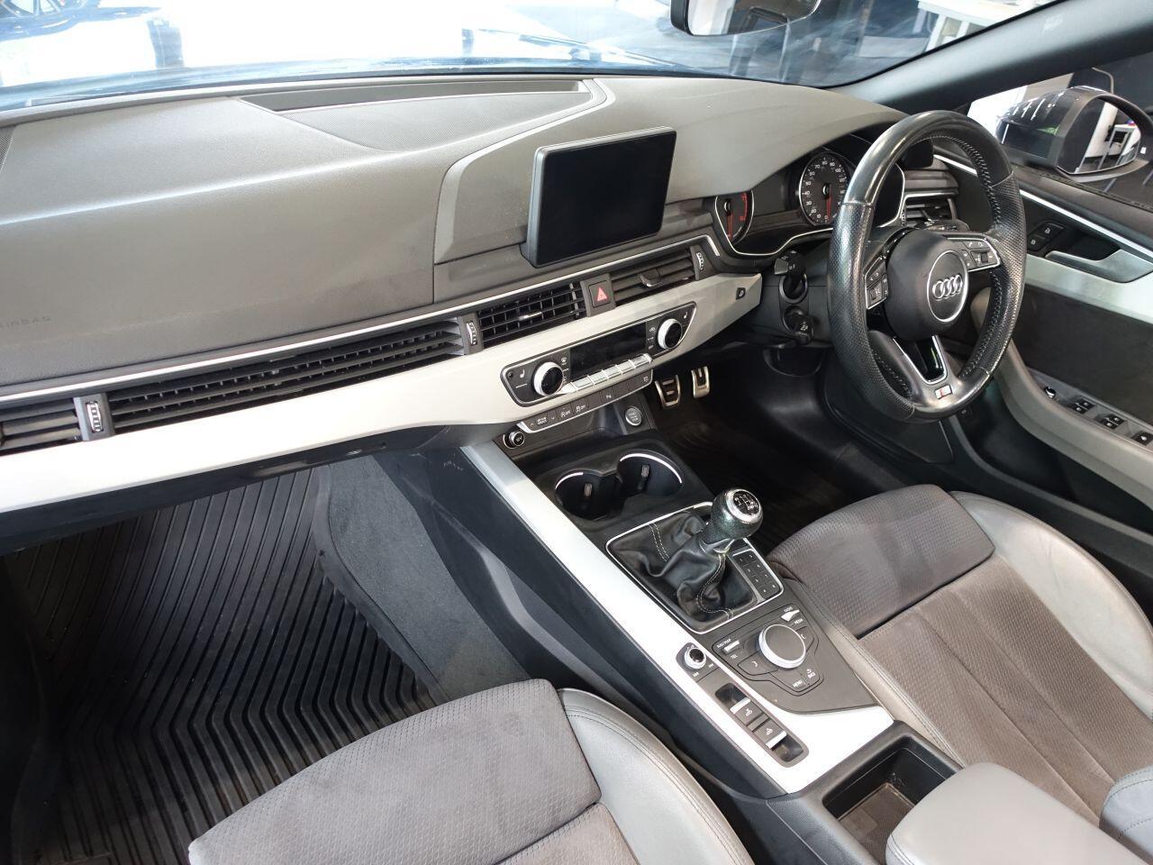 Audi A5 CABRIOLET - Image 12
