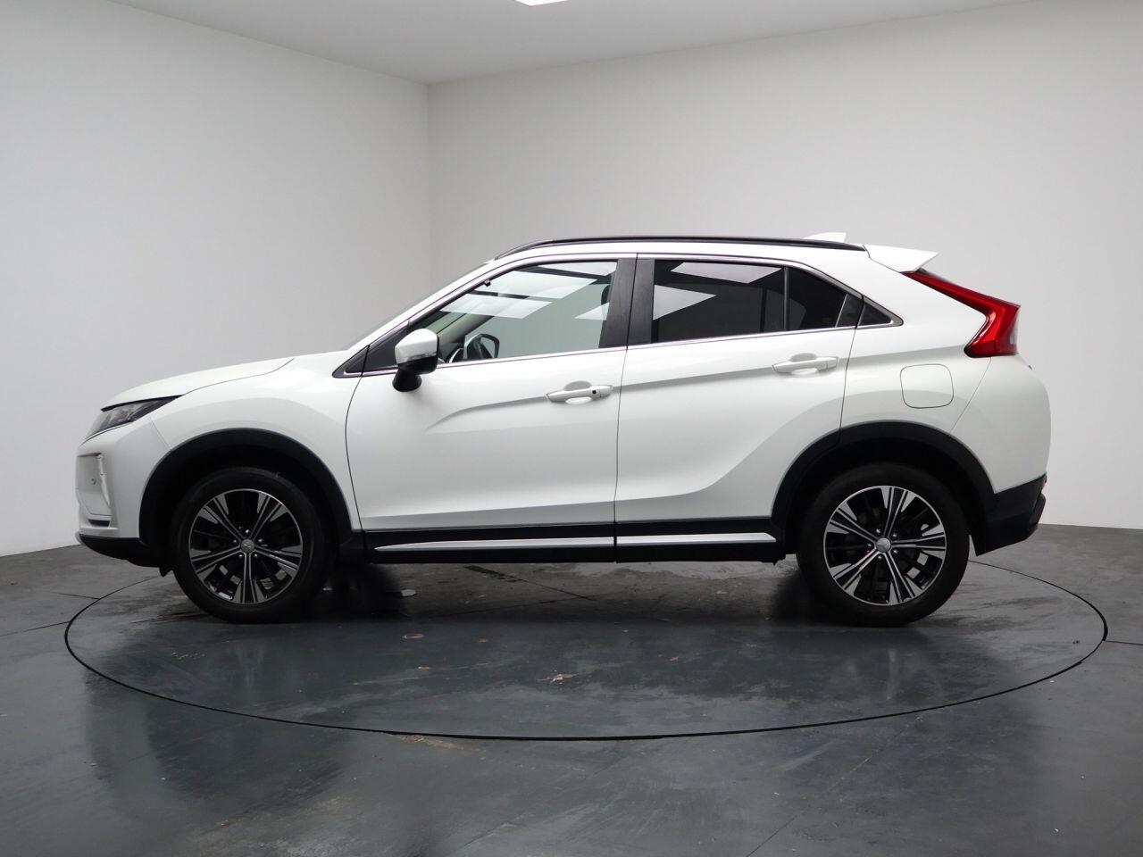 Mitsubishi Eclipse Cross - Image 8