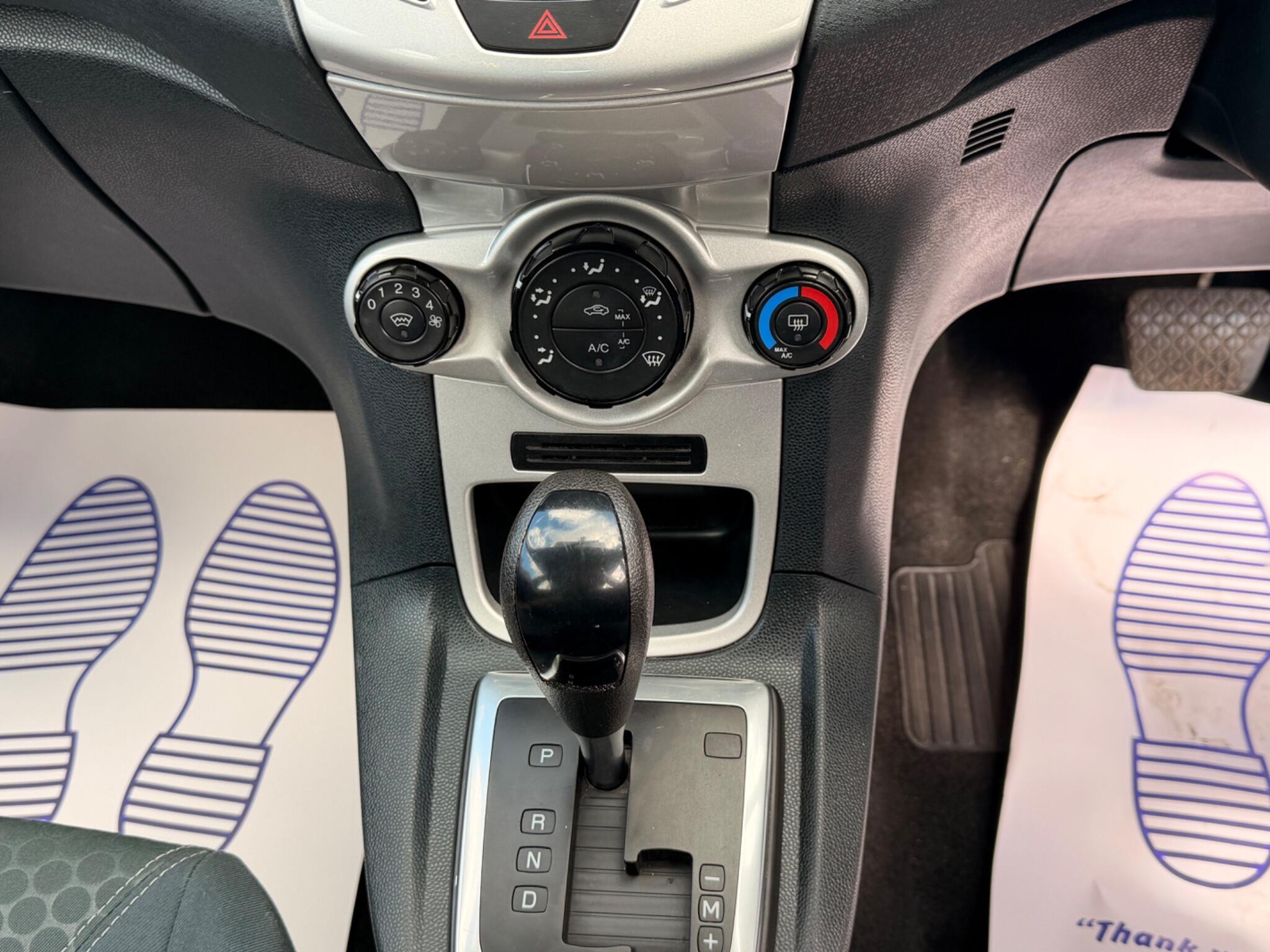 Ford Fiesta - Image 19