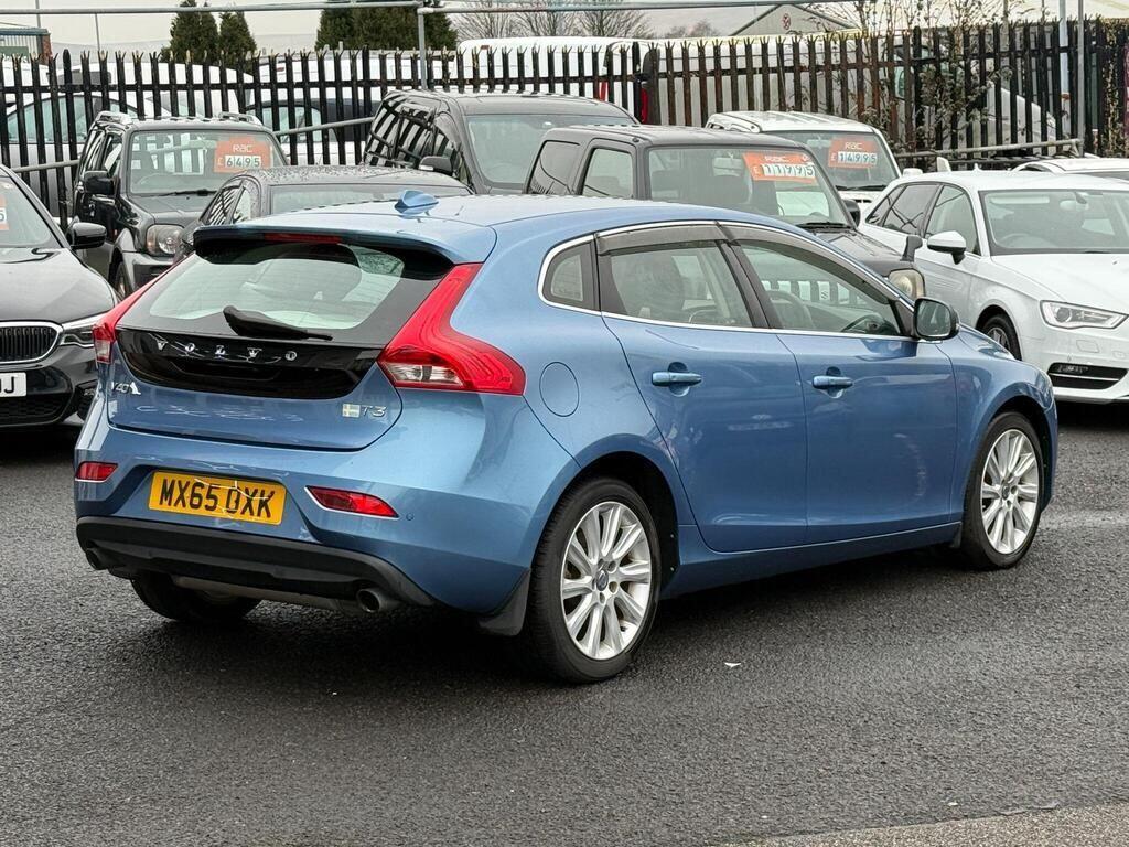 Volvo V40 - Image 17