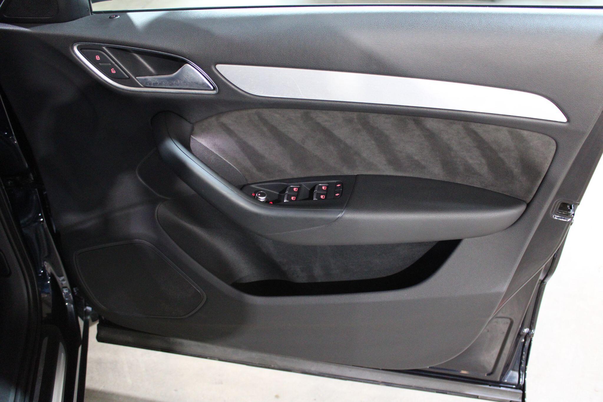 Audi Q3 - Image 15