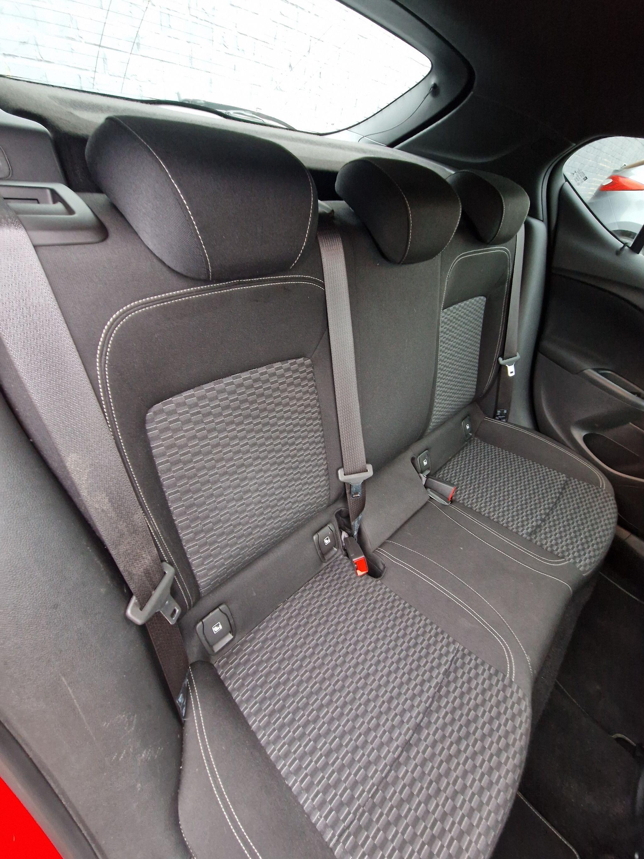 Vauxhall Astra - Image 33