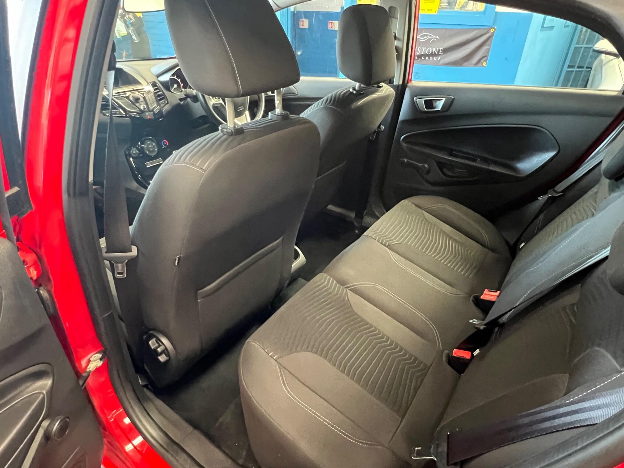 Ford Fiesta - Image 14