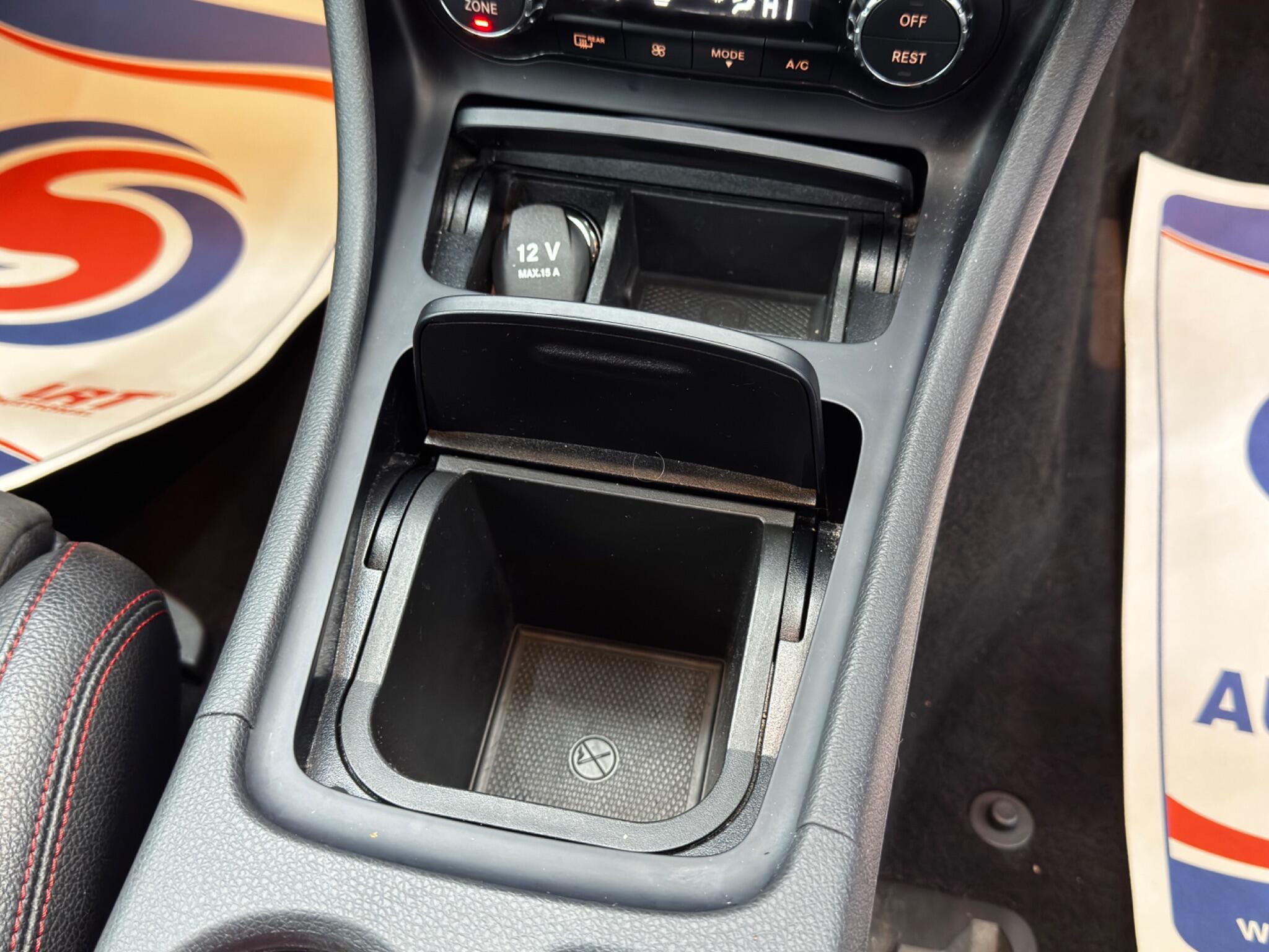 Mercedes GLA - Image 27