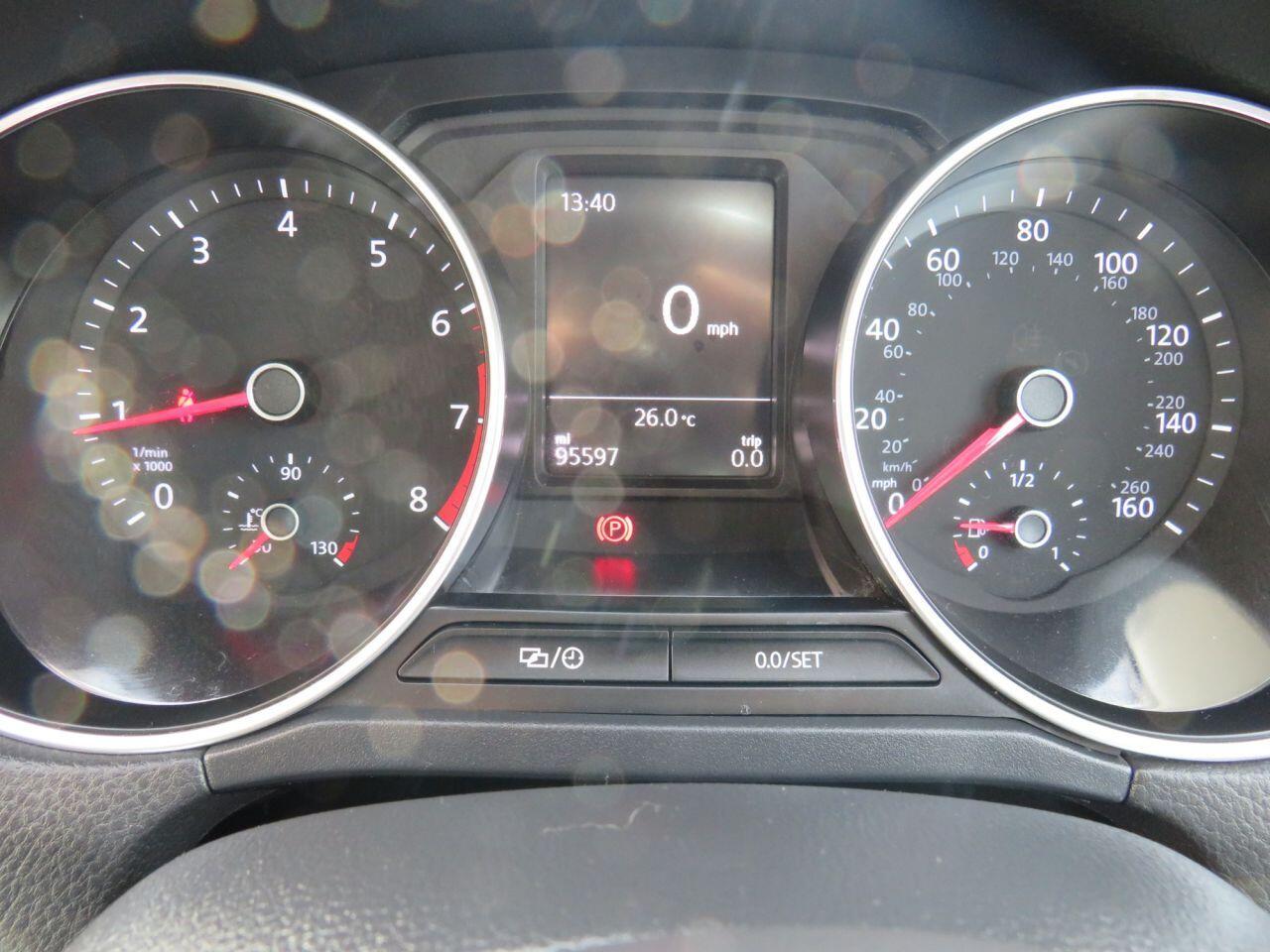 Volkswagen Polo - Image 12