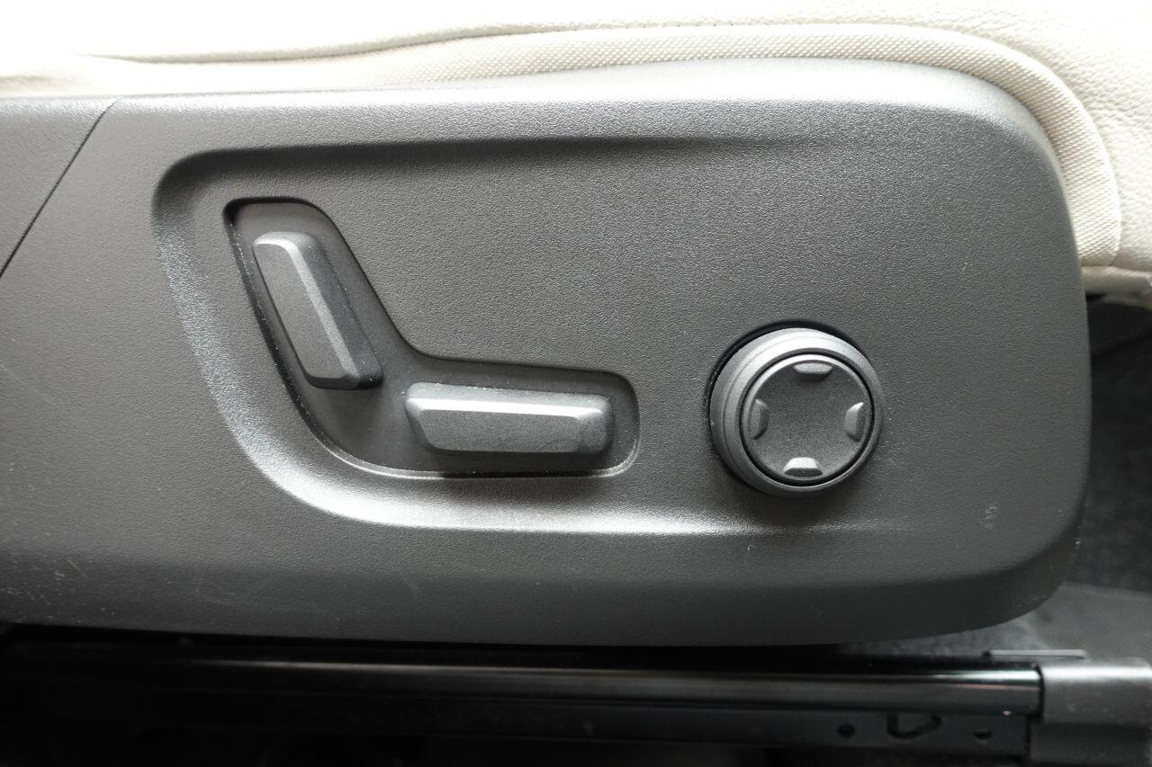 Volvo XC40 - Image 18