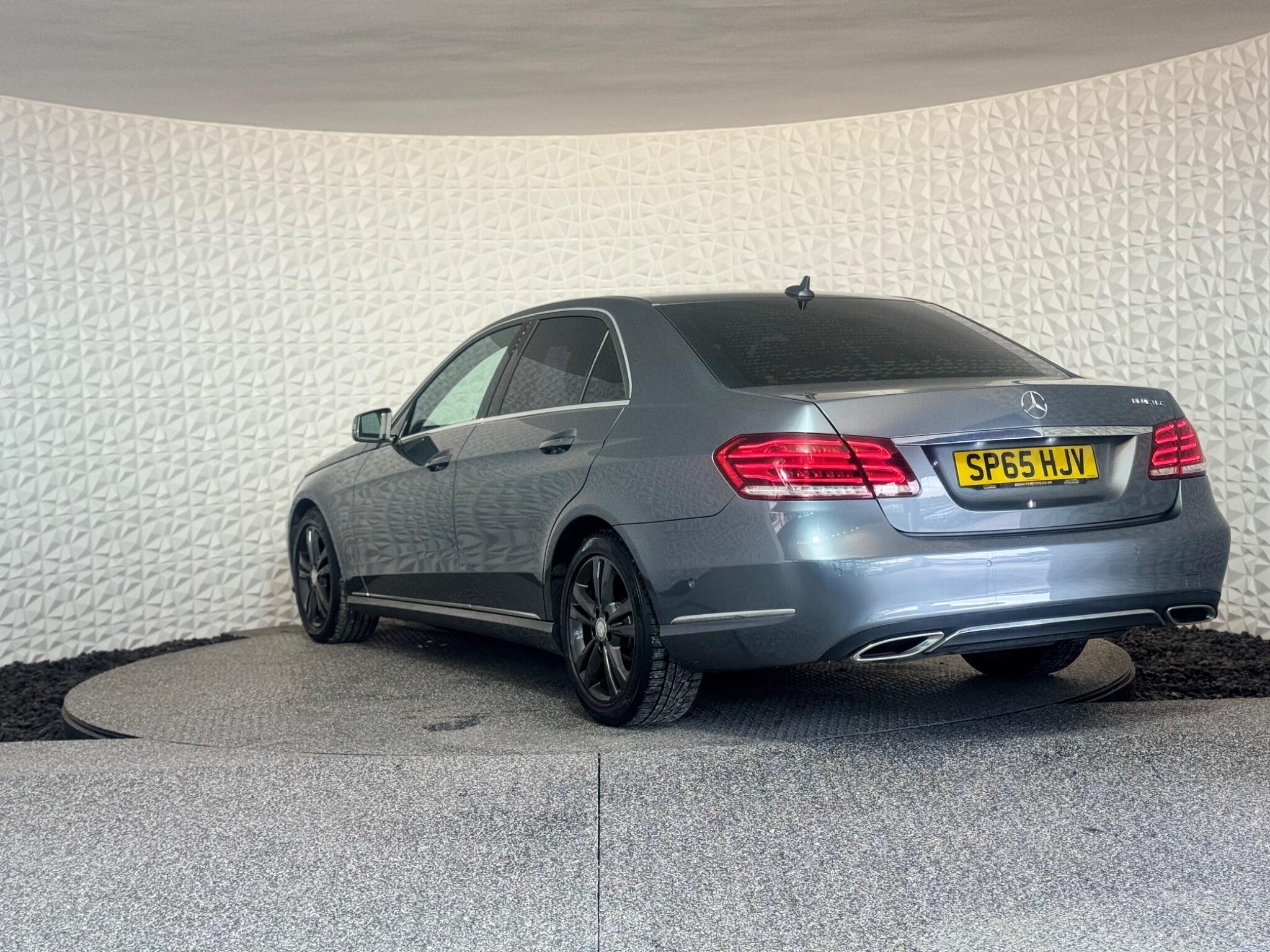Mercedes E Class - Image 13