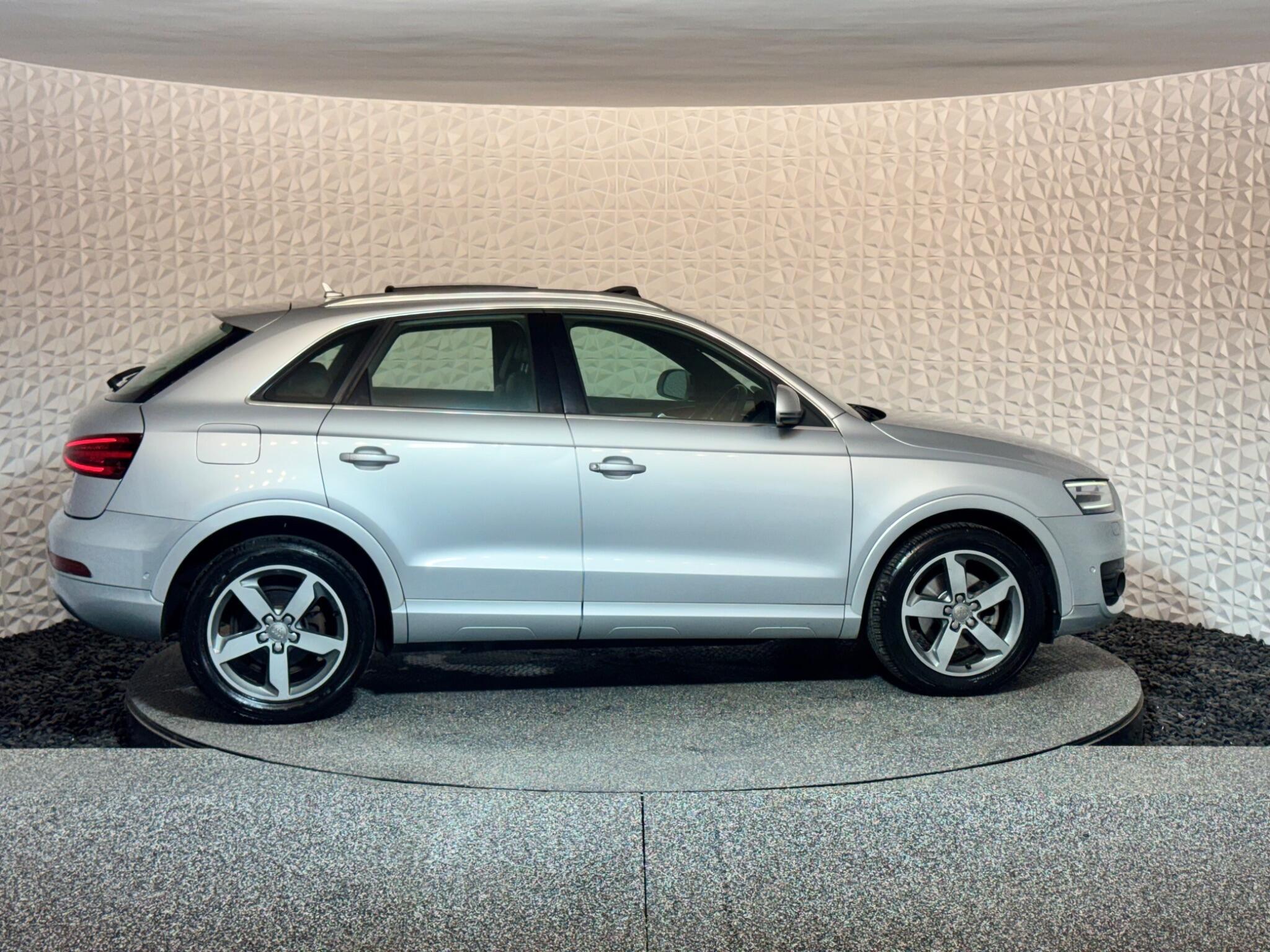 Audi Q3 - Image 10