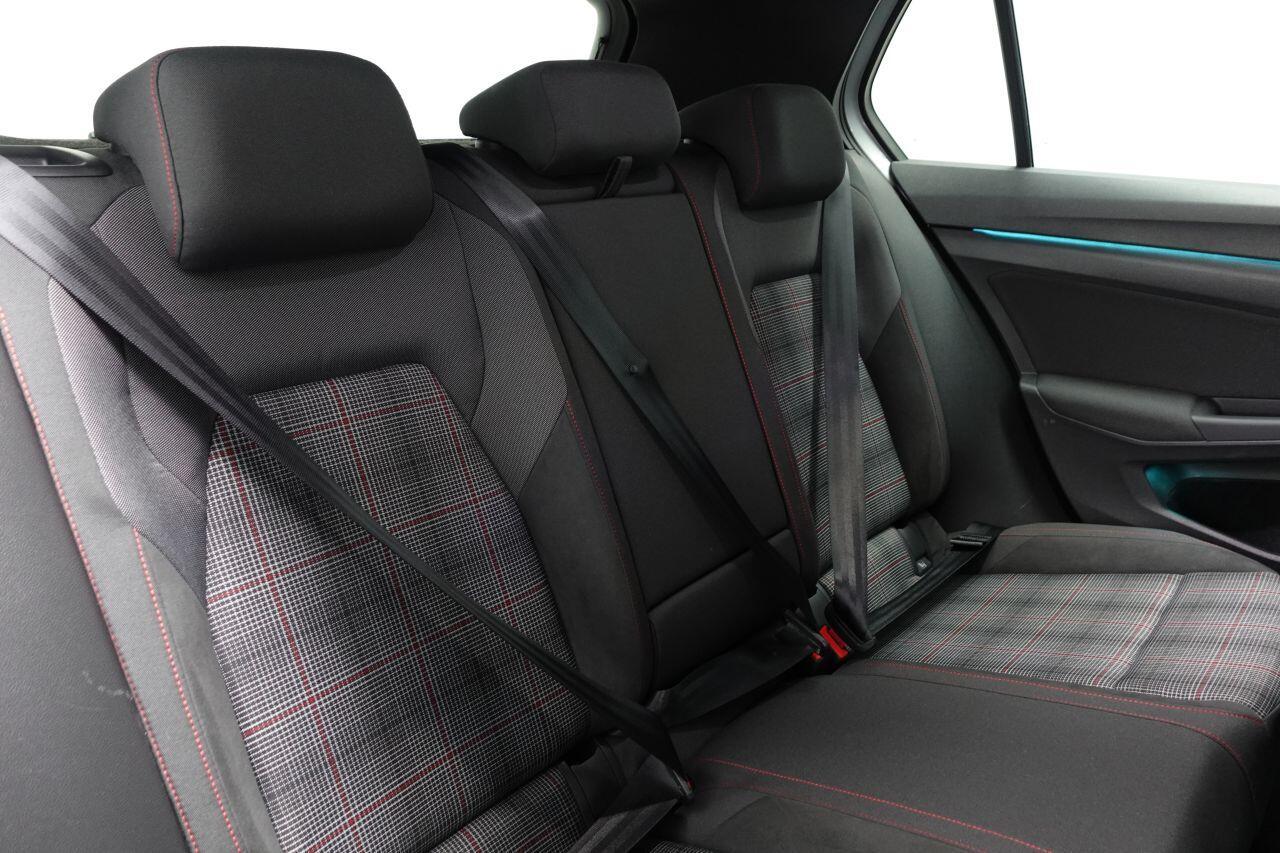 Volkswagen Golf - Image 47