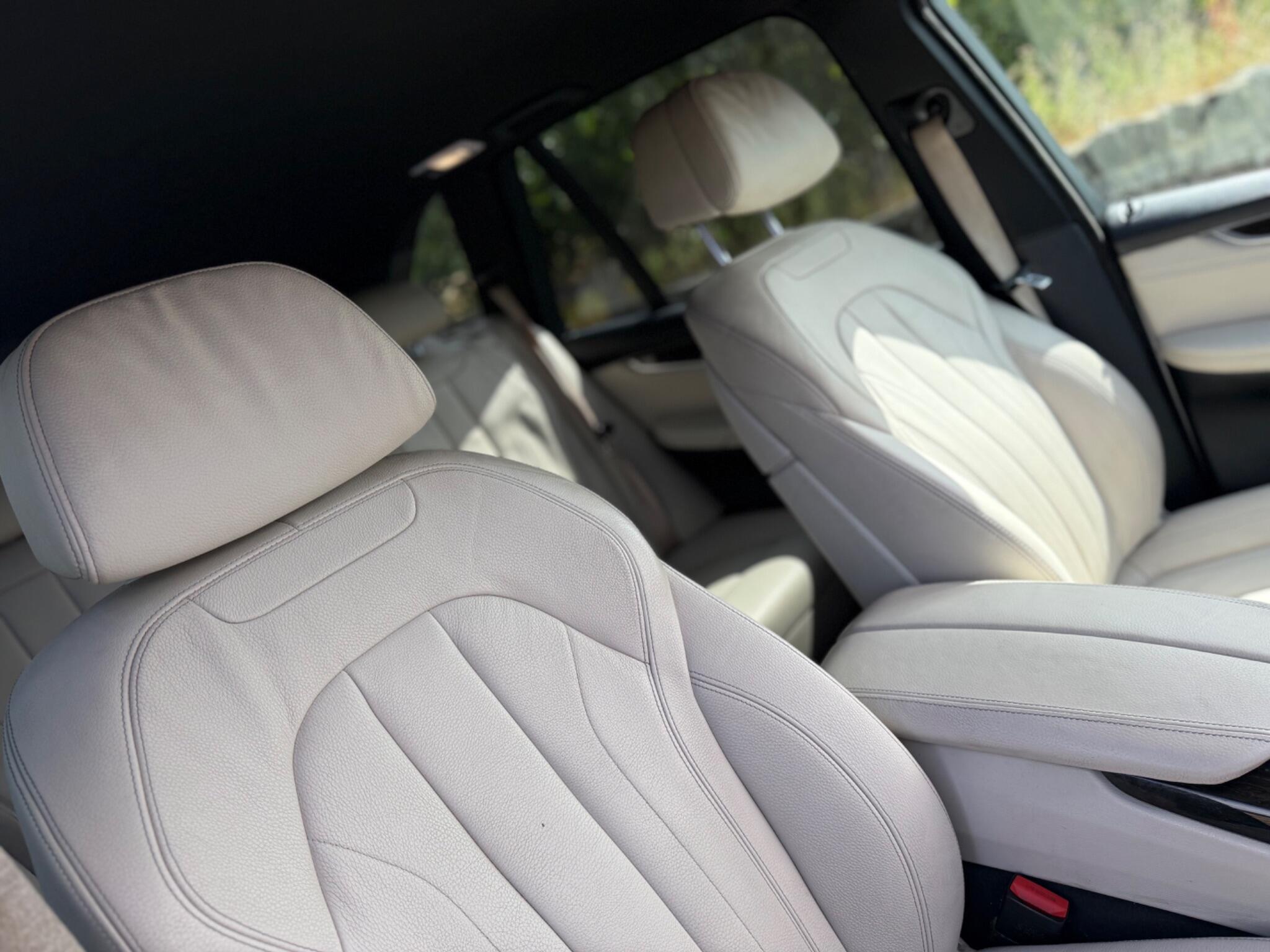 BMW X5 - Image 12