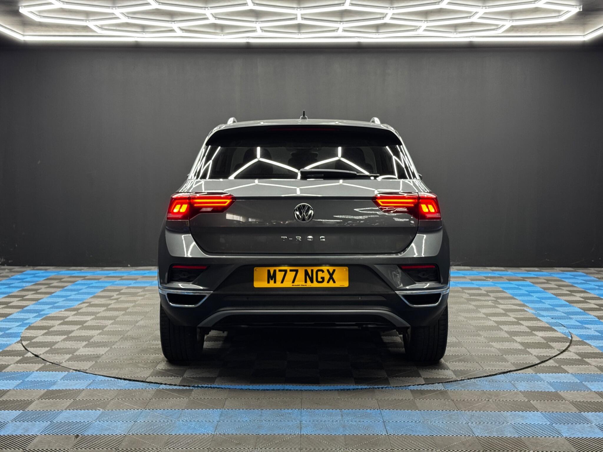 Volkswagen T-Roc - Image 6