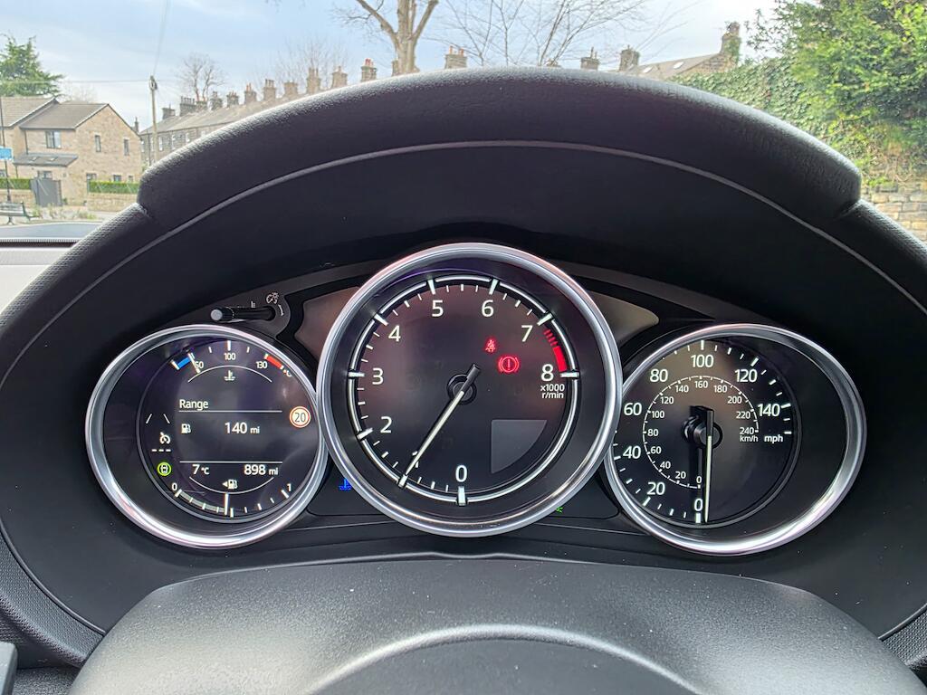 Mazda MX-5 RF - Image 34