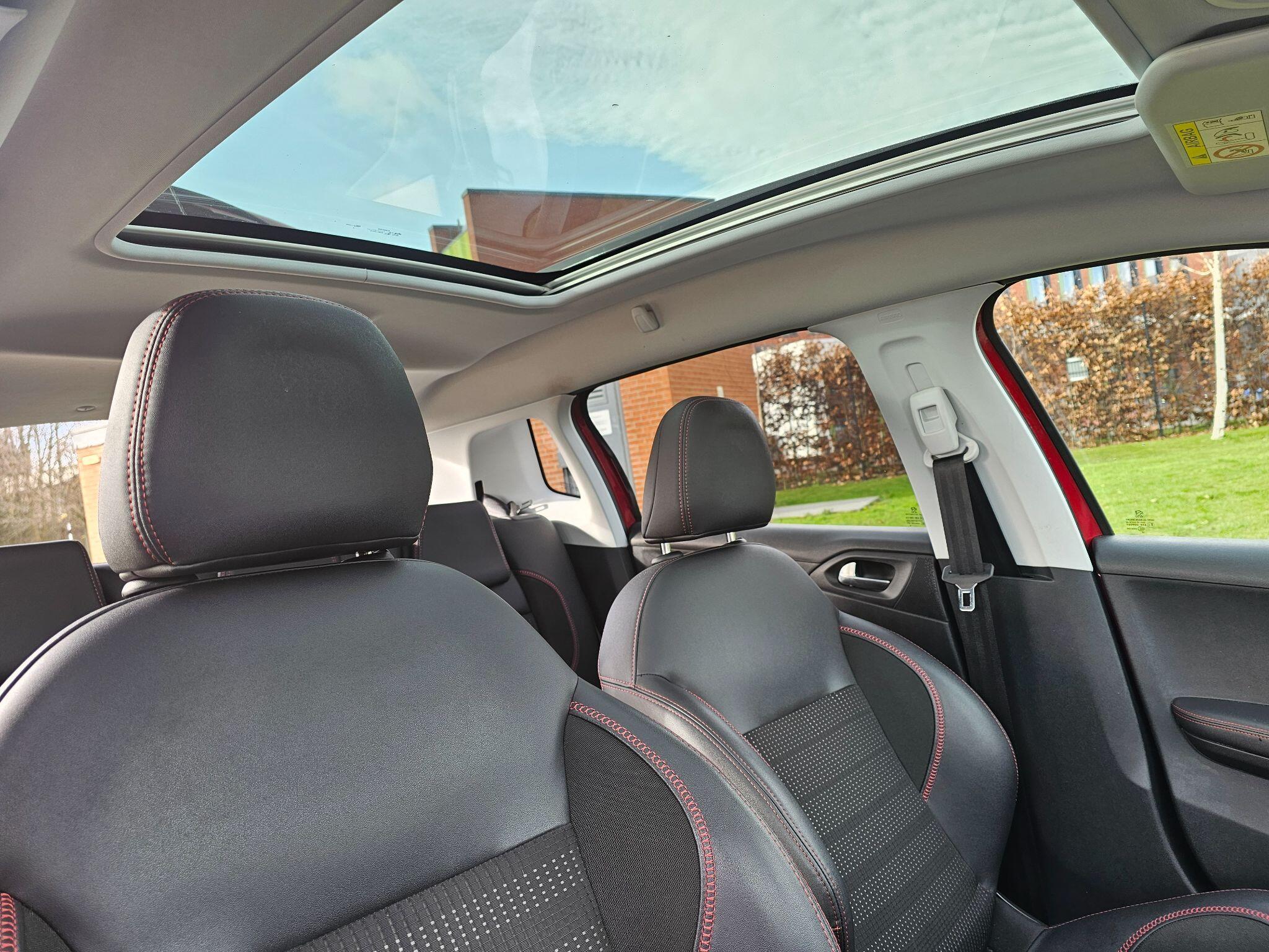 Peugeot 2008 - Image 2