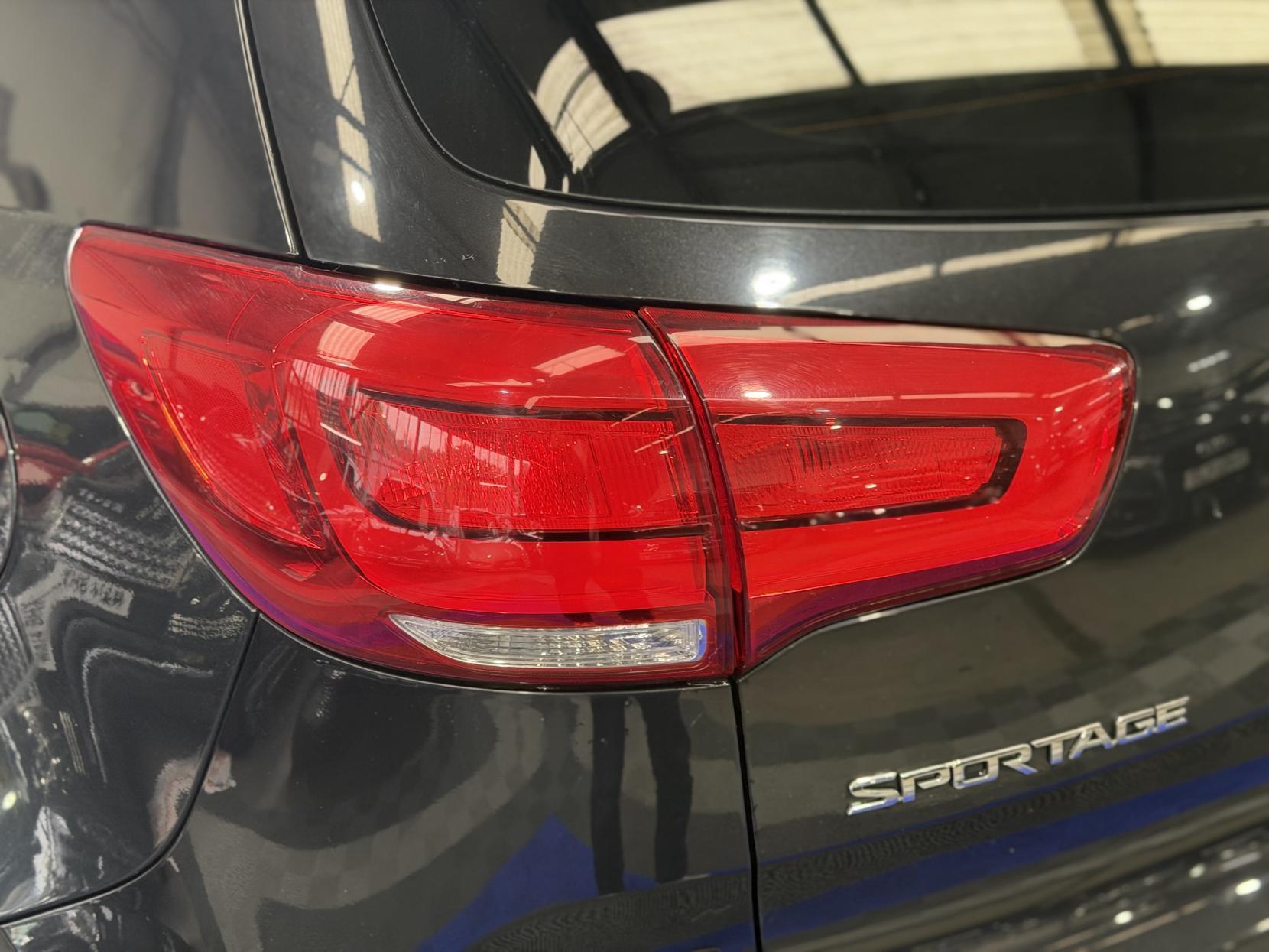 Kia Sportage - Image 13