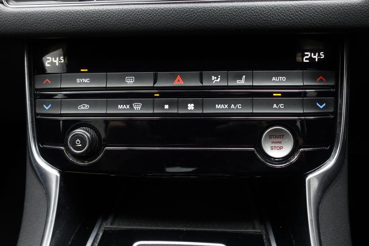 Jaguar XF - Image 36
