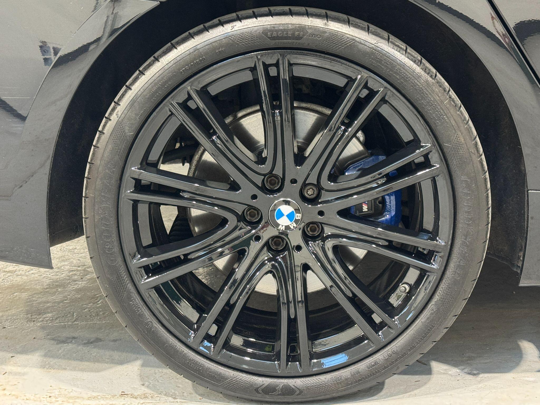 BMW 5 Series - Image 24