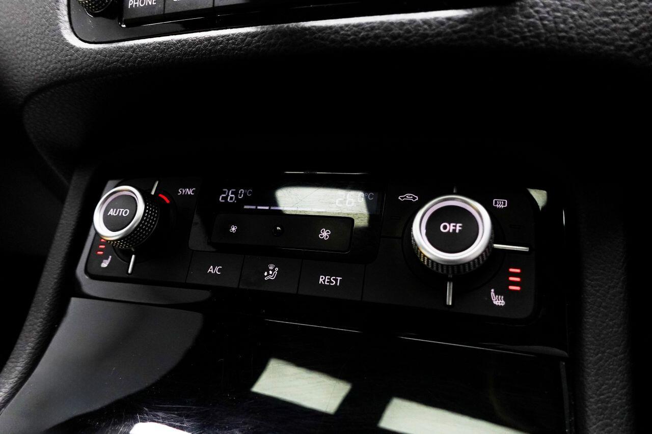 Volkswagen Touareg - Image 46