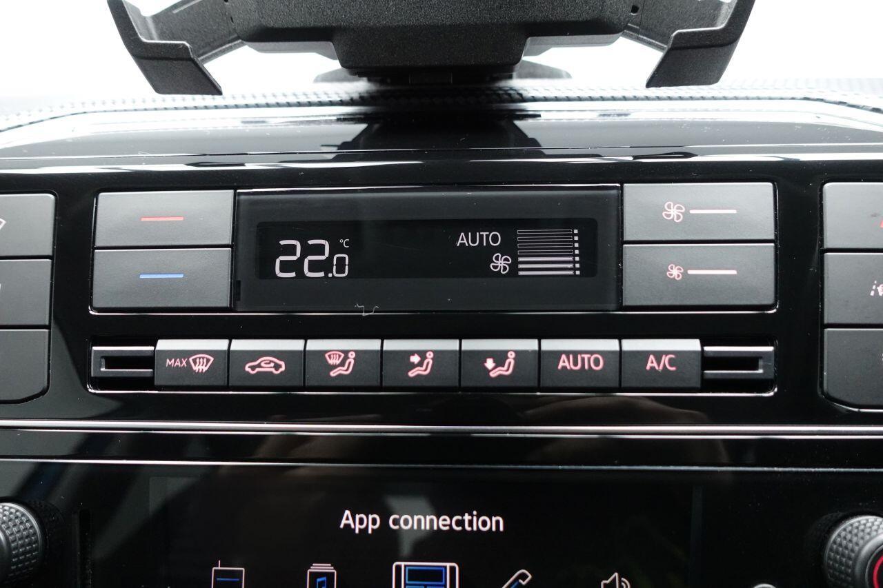 Volkswagen e-up! - Image 24