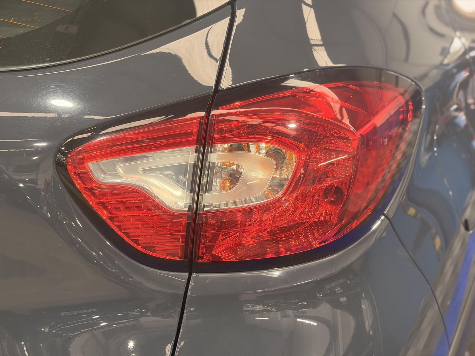 Renault Captur - Image 10