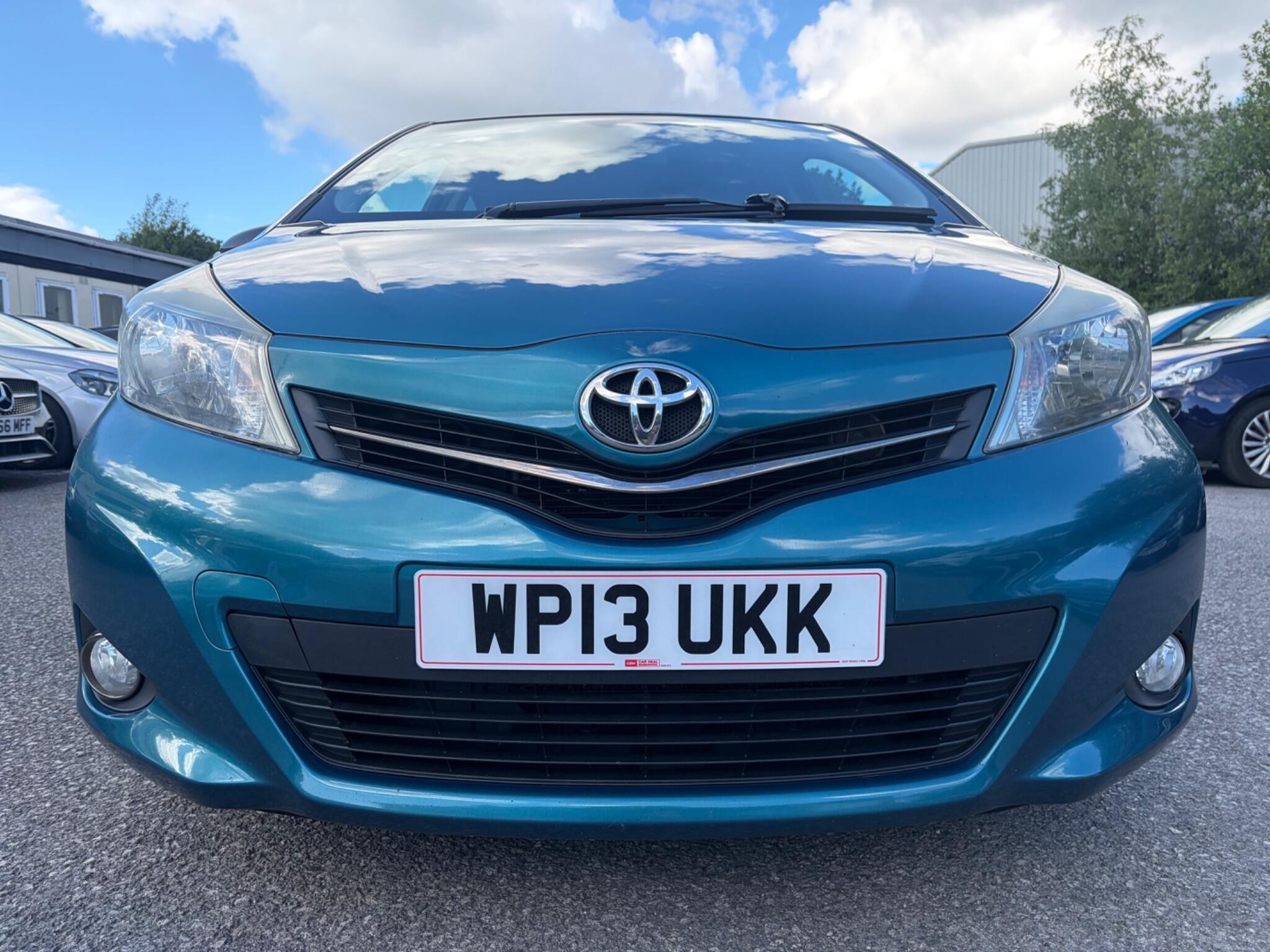 Toyota Yaris - Image 7
