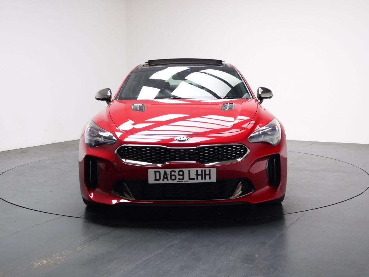 Kia Stinger - Image 5