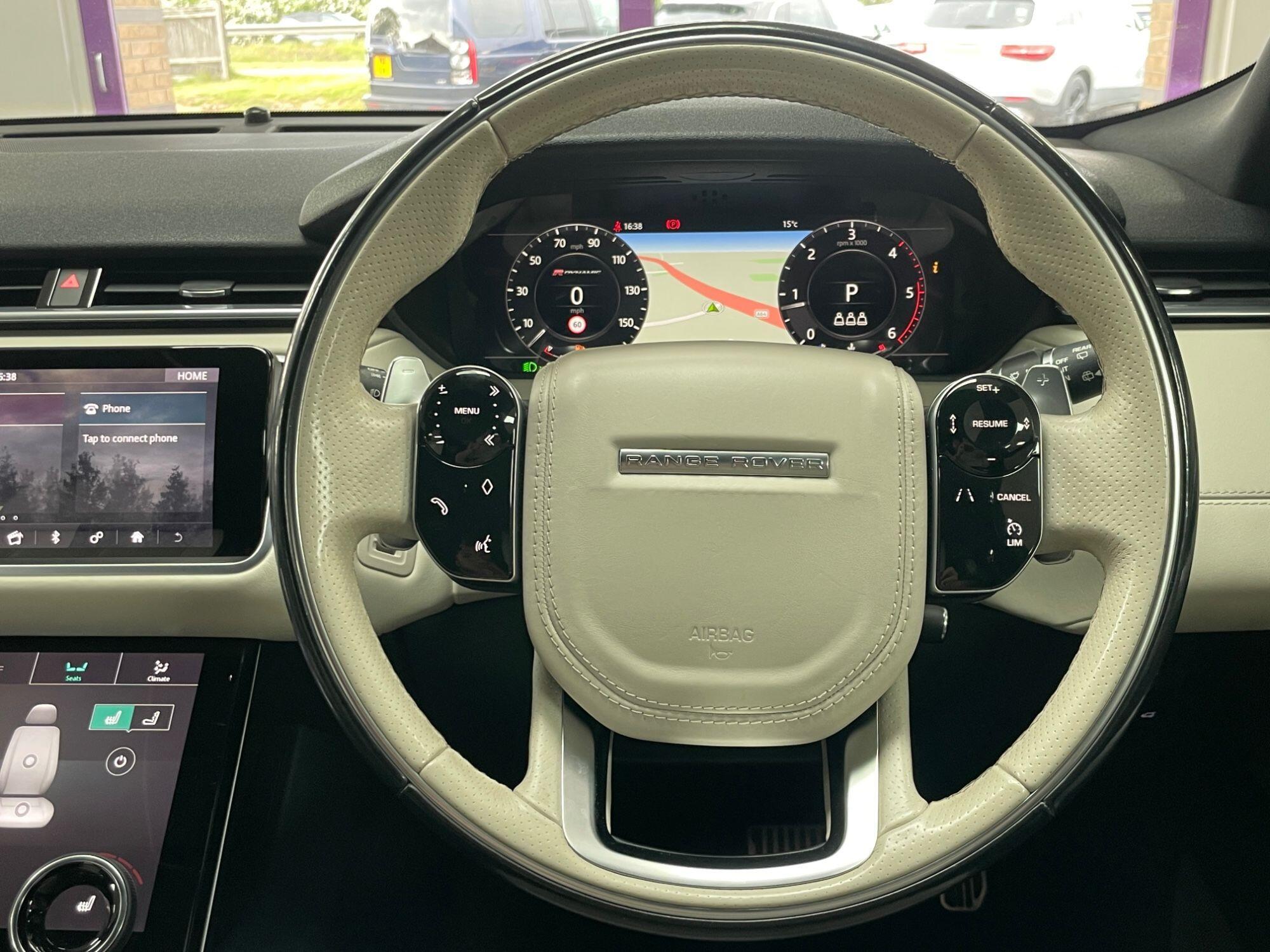 Land Rover Range Rover Velar - Image 37