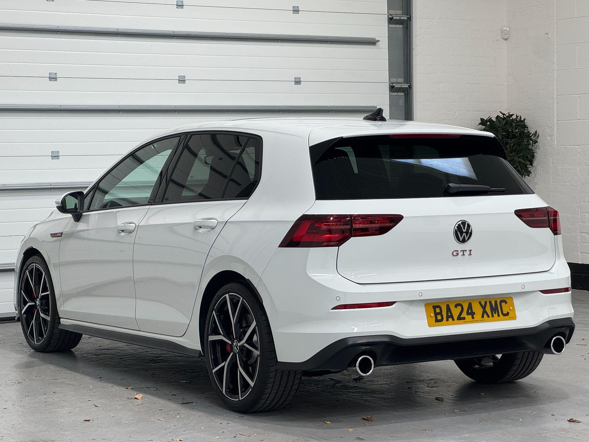 Volkswagen Golf - Image 15