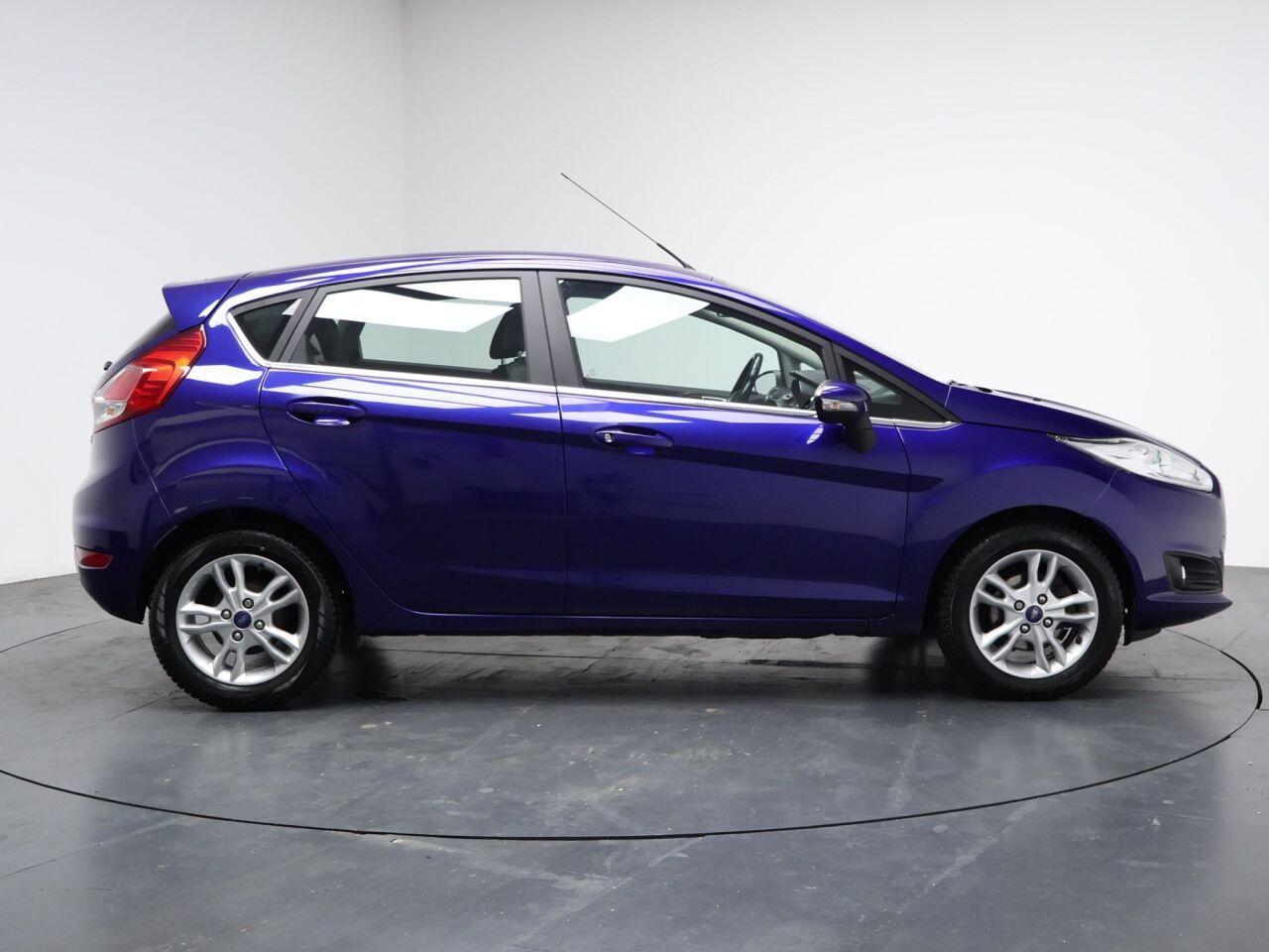 Ford Fiesta - Image 14