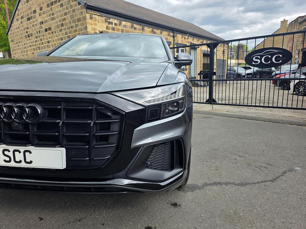 Audi Q8 - Image 20