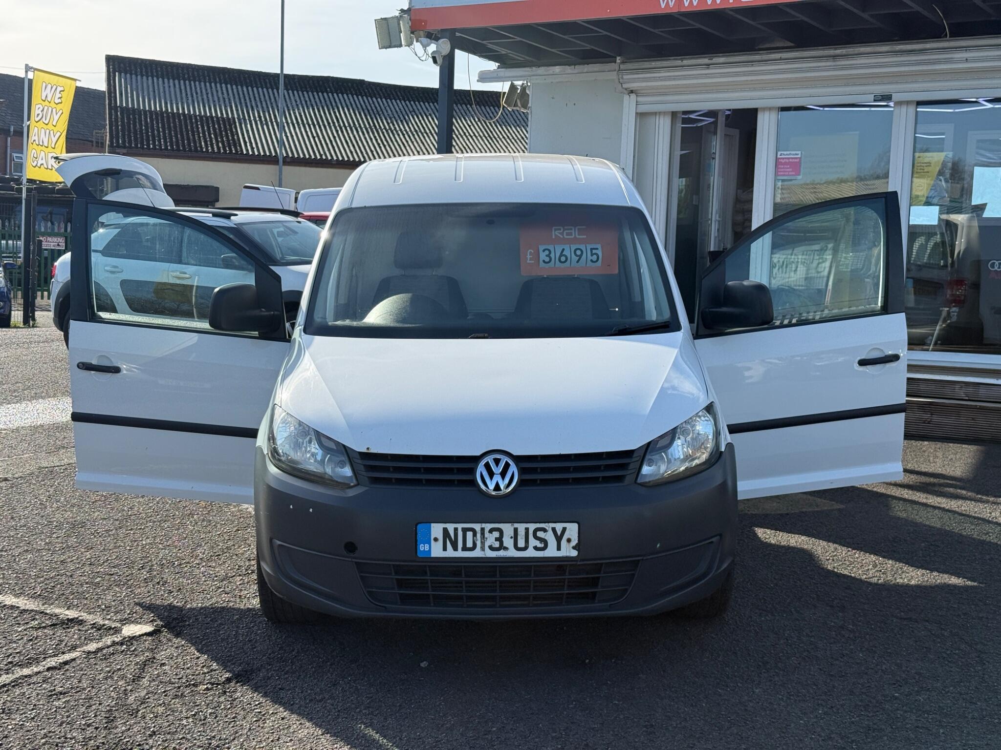Volkswagen Caddy - Image 11