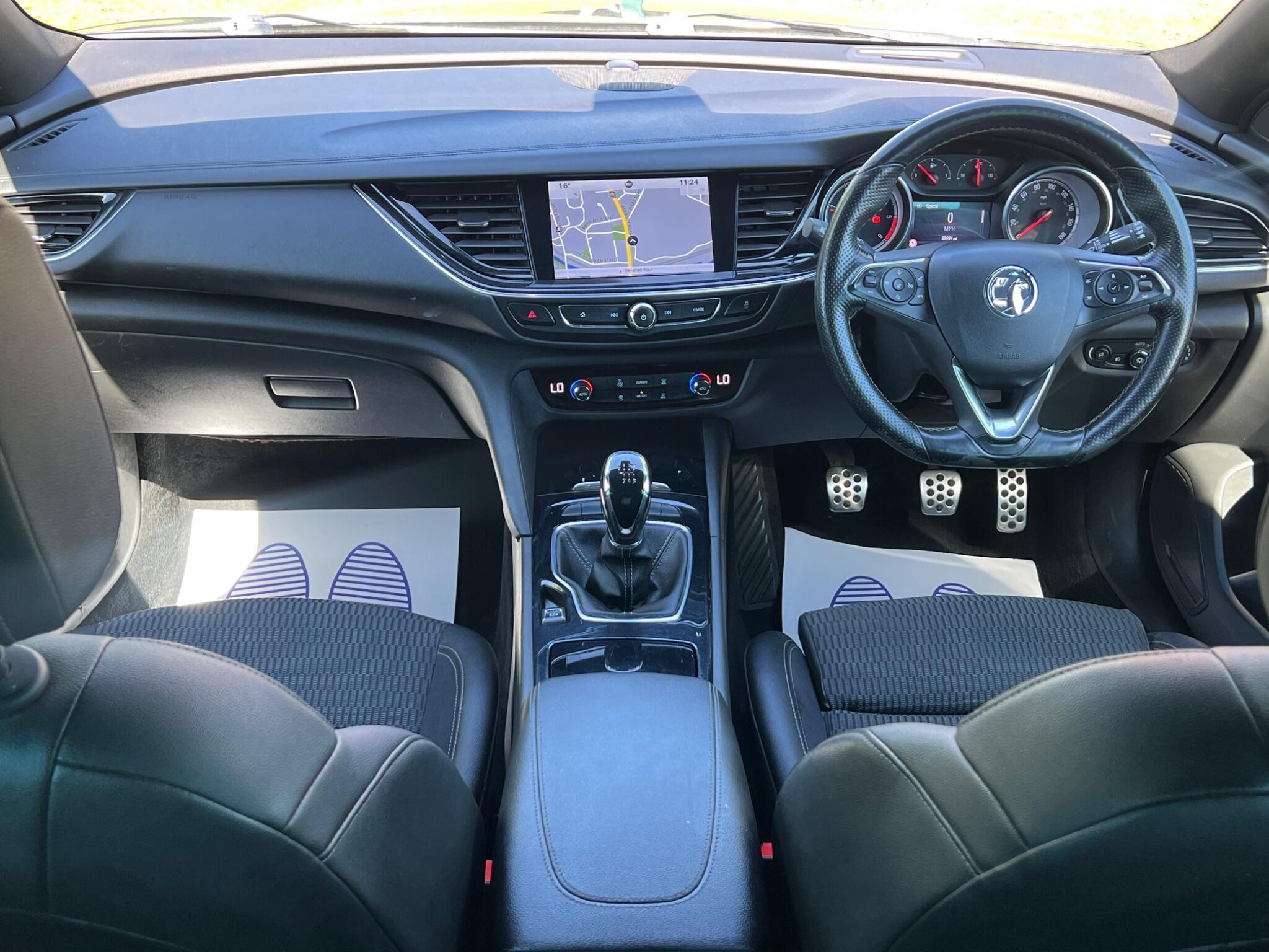 Vauxhall Insignia - Image 14