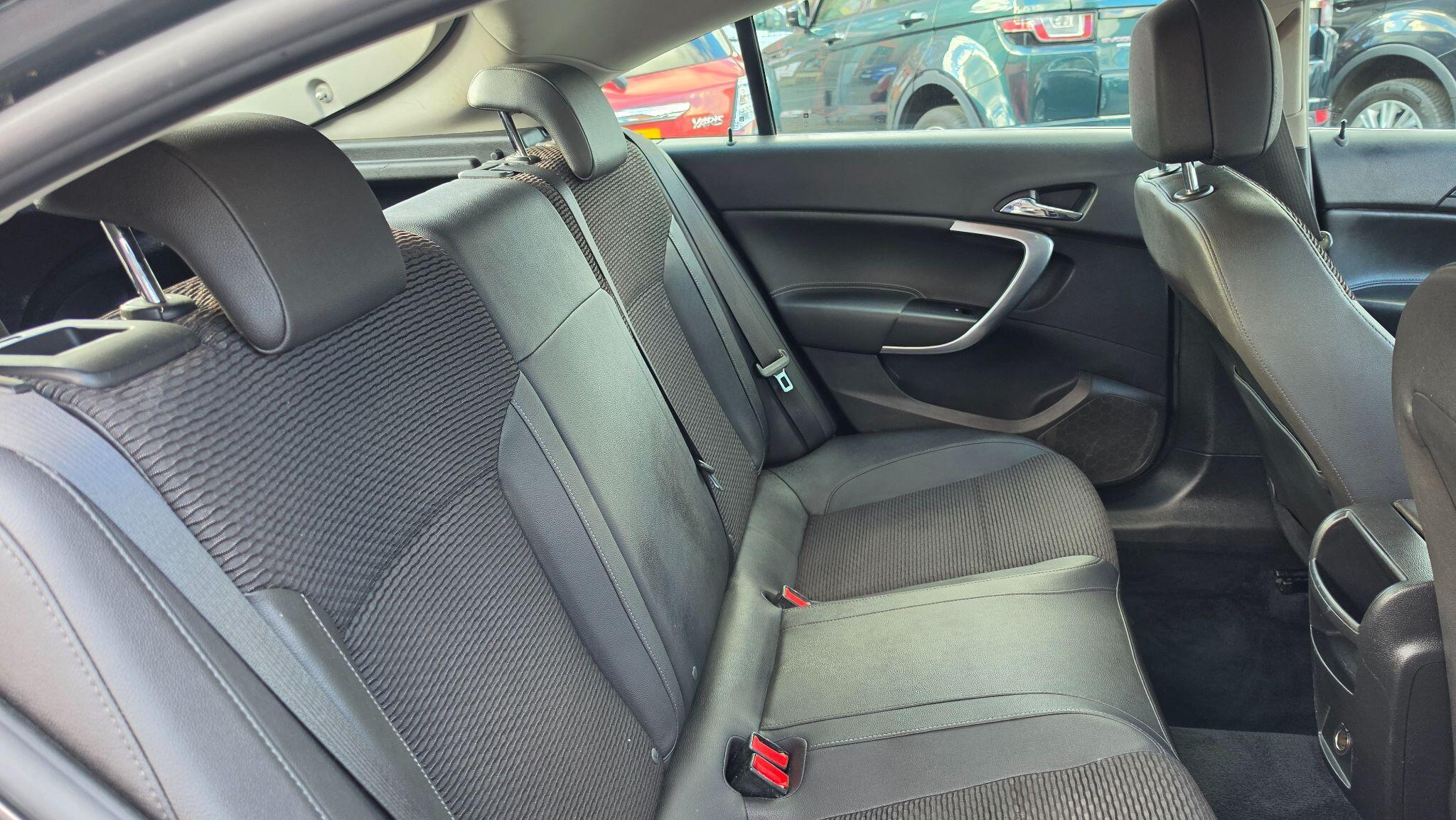 Vauxhall Insignia - Image 17