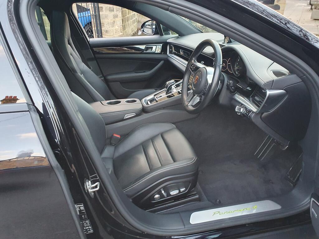 Porsche Panamera - Image 43
